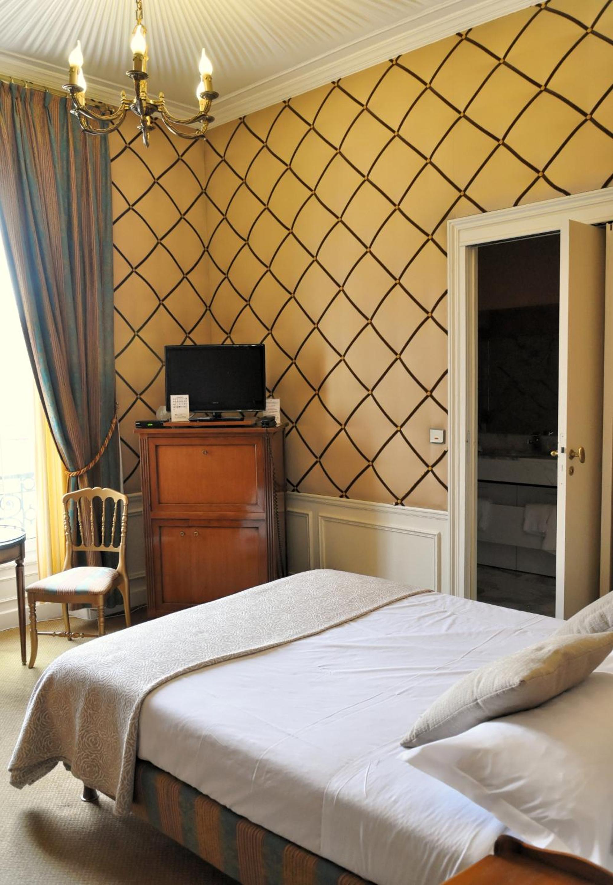 Single Room with Bath