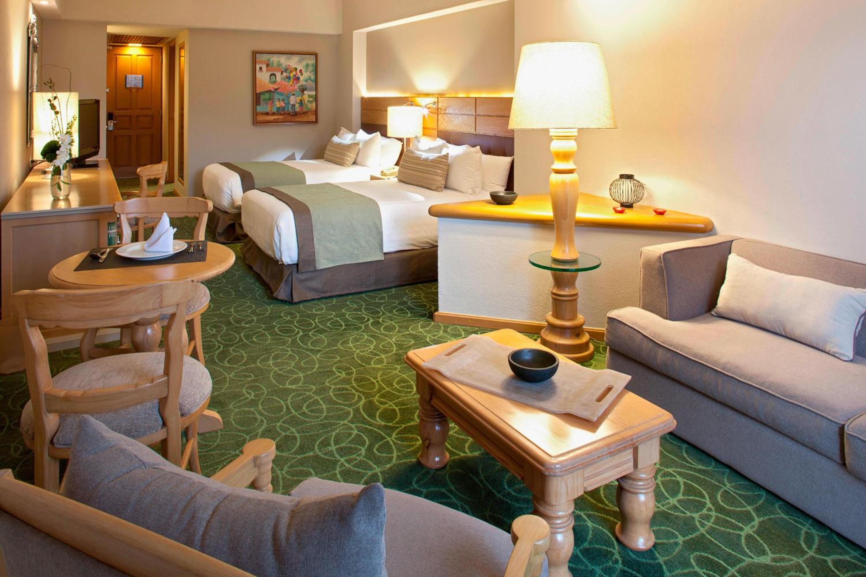 Executive, M Club lounge access, Guest room, High floor, 2 Double  - Photo 4
