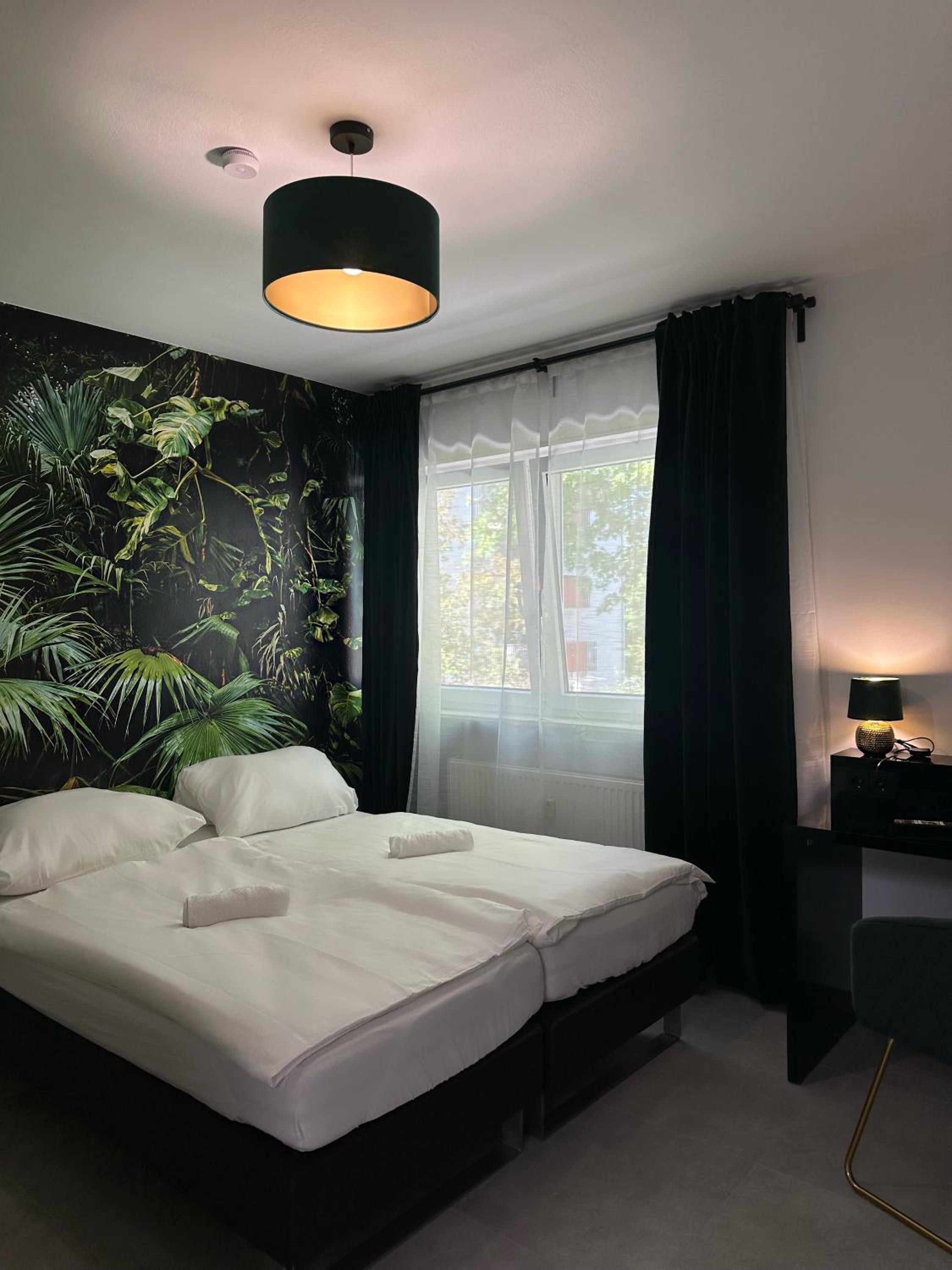 Double or Twin Room with Shared Bathroom photo 1