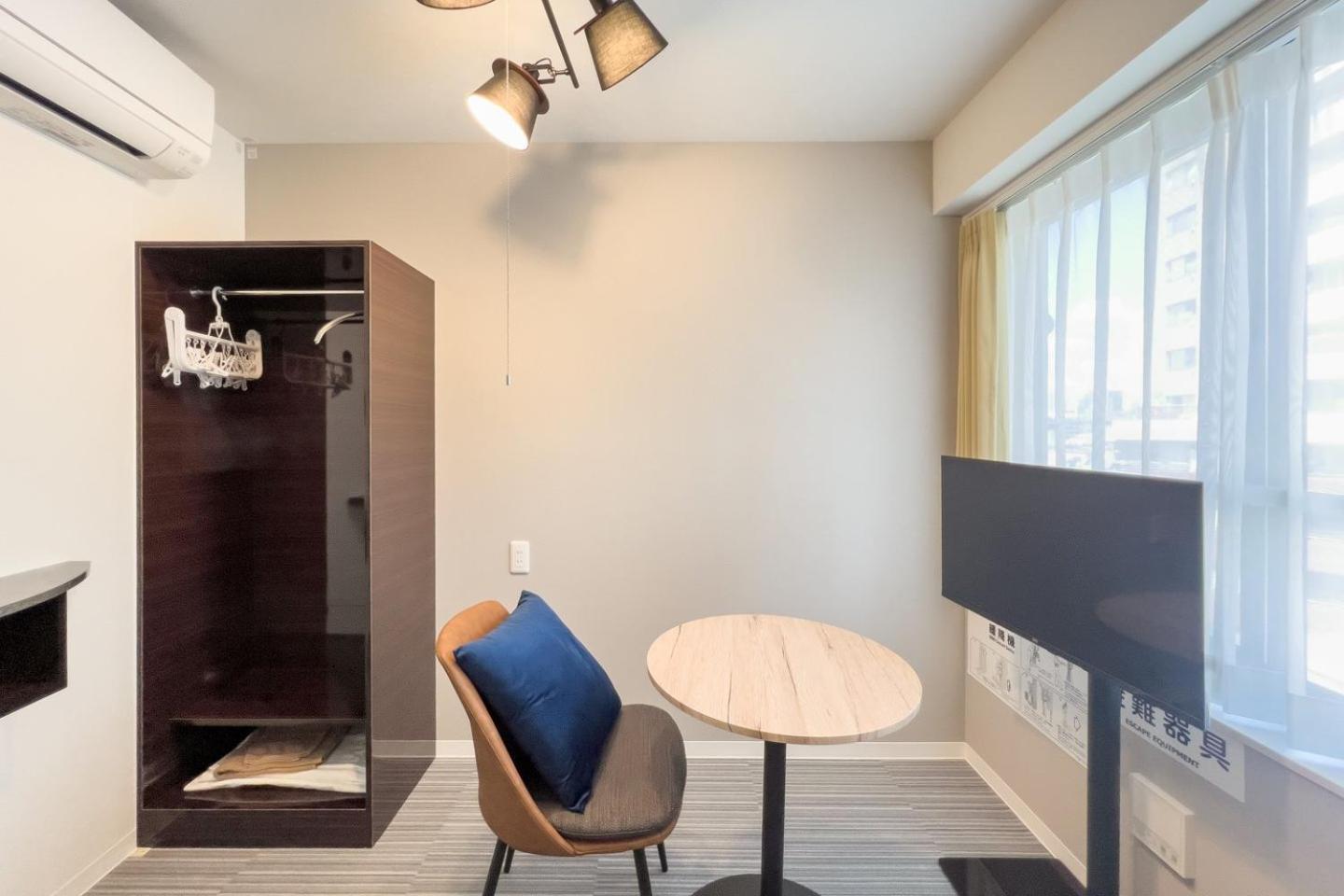 One-Bedroom Apartment photo 2