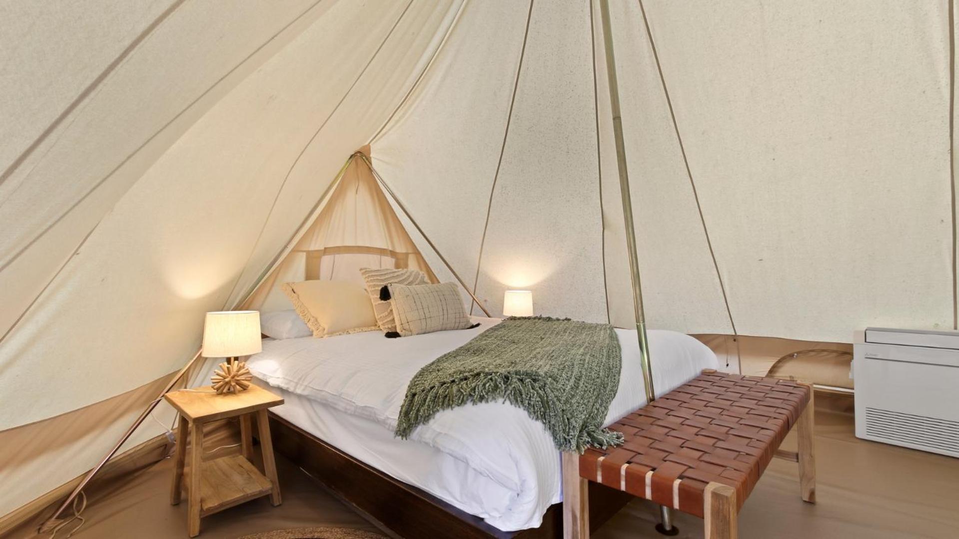 Tent - Photo 3