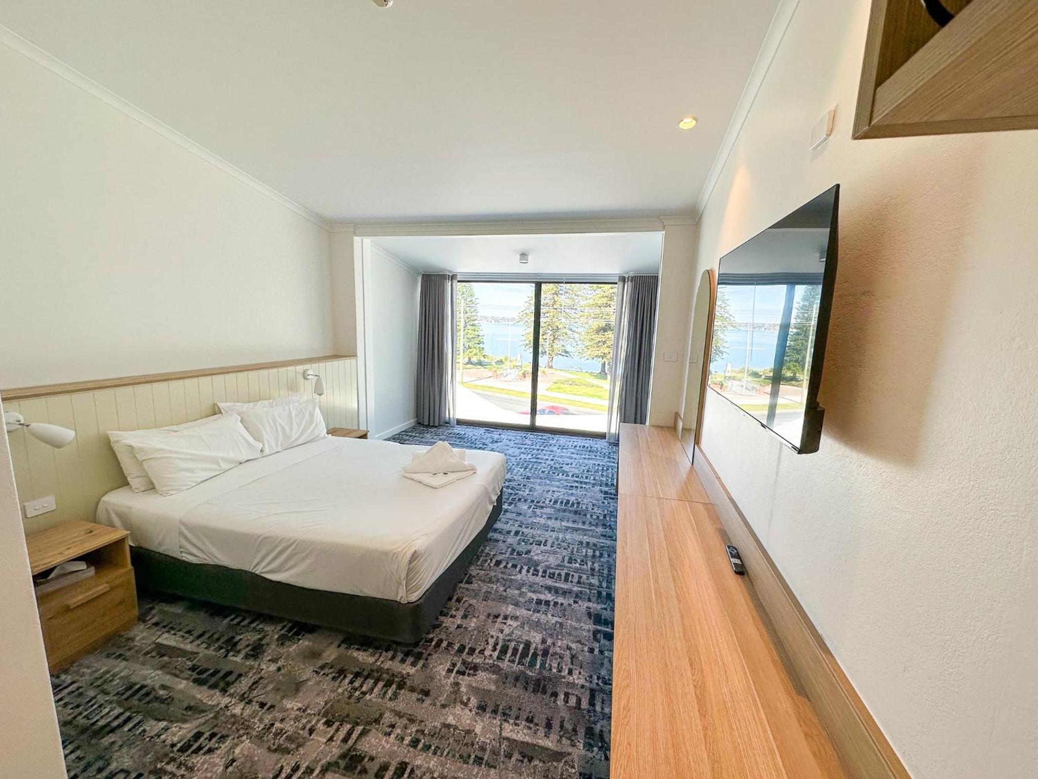 Double Room with Lake View photo 1