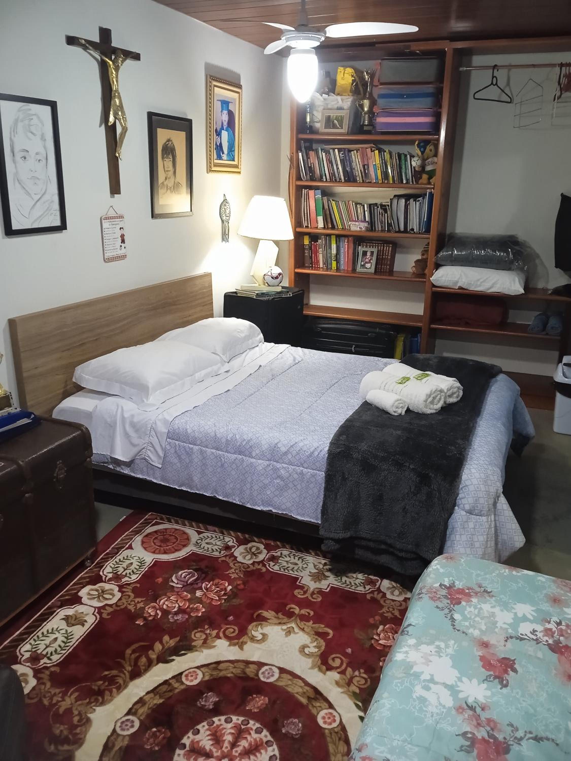 Basic Triple Room with Shared Bathroom photo 1