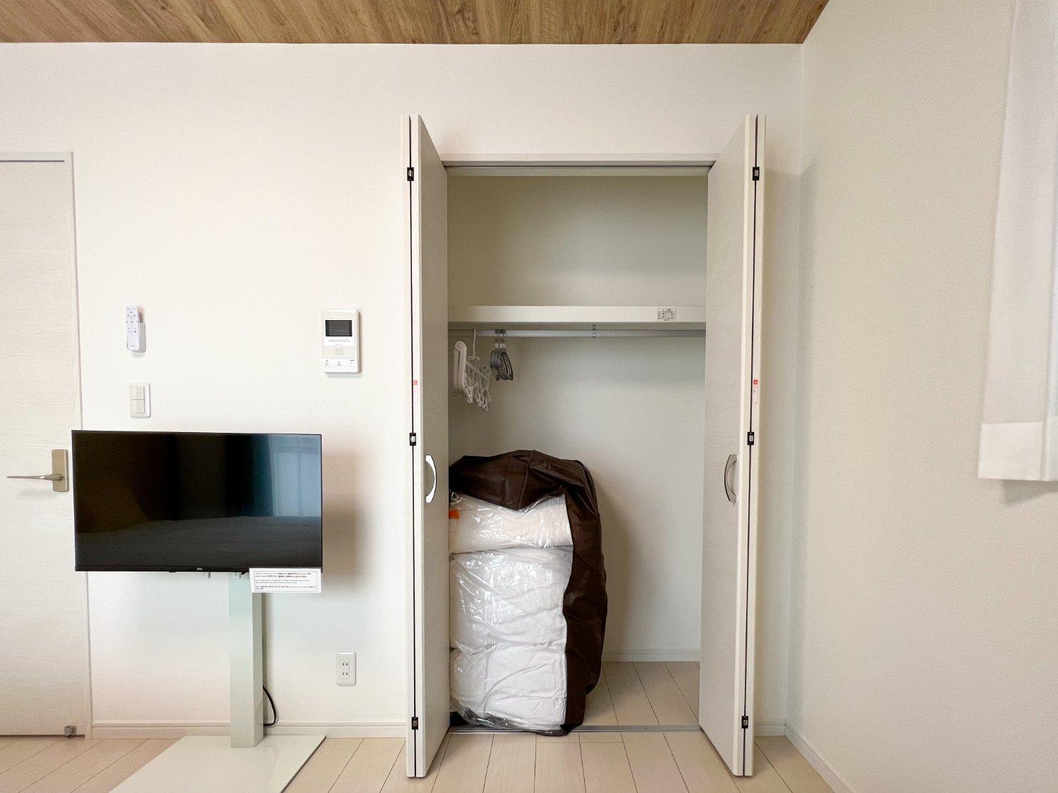 One-Bedroom Apartment photo 3