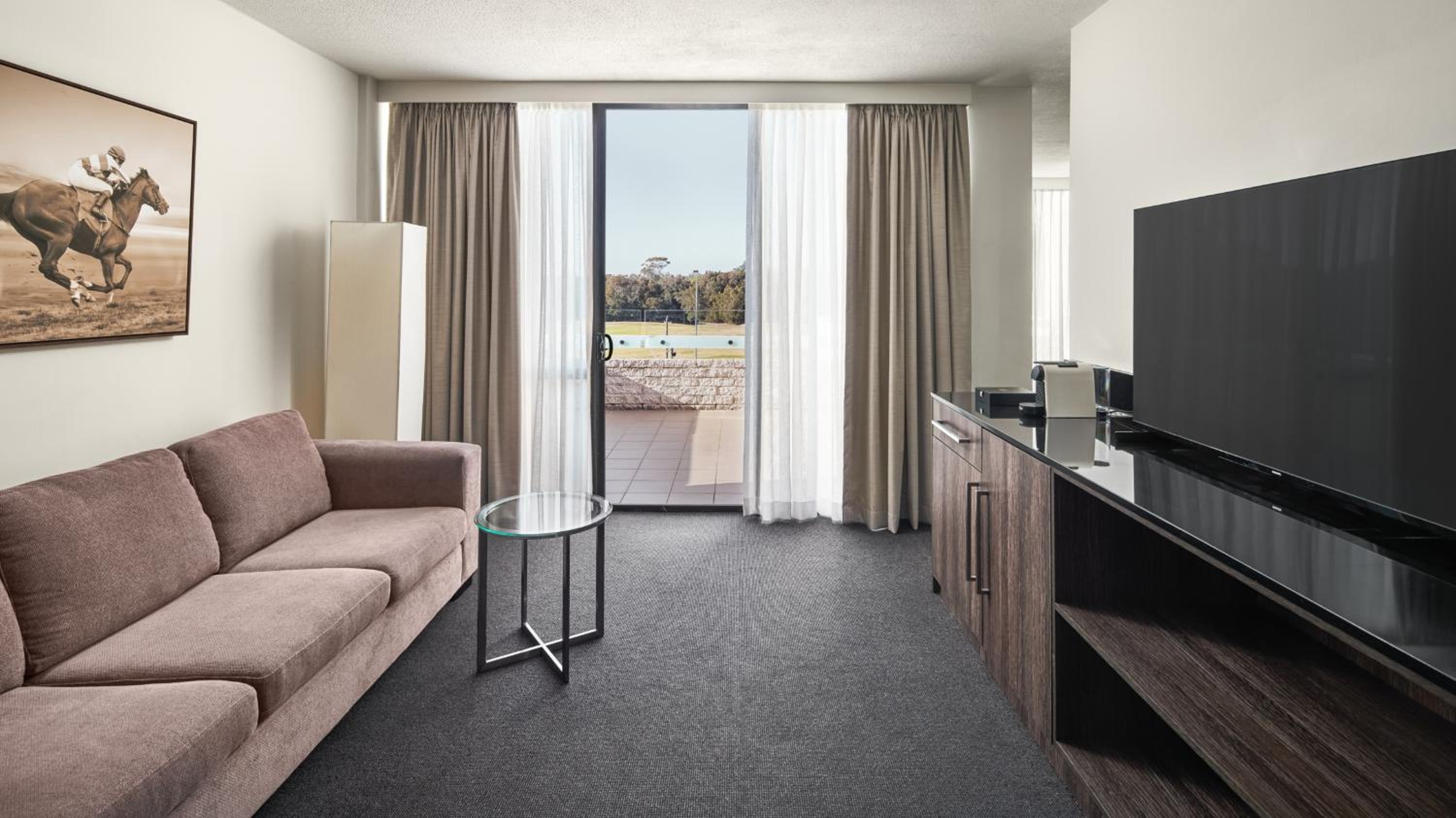 King Suite with Balcony photo 2
