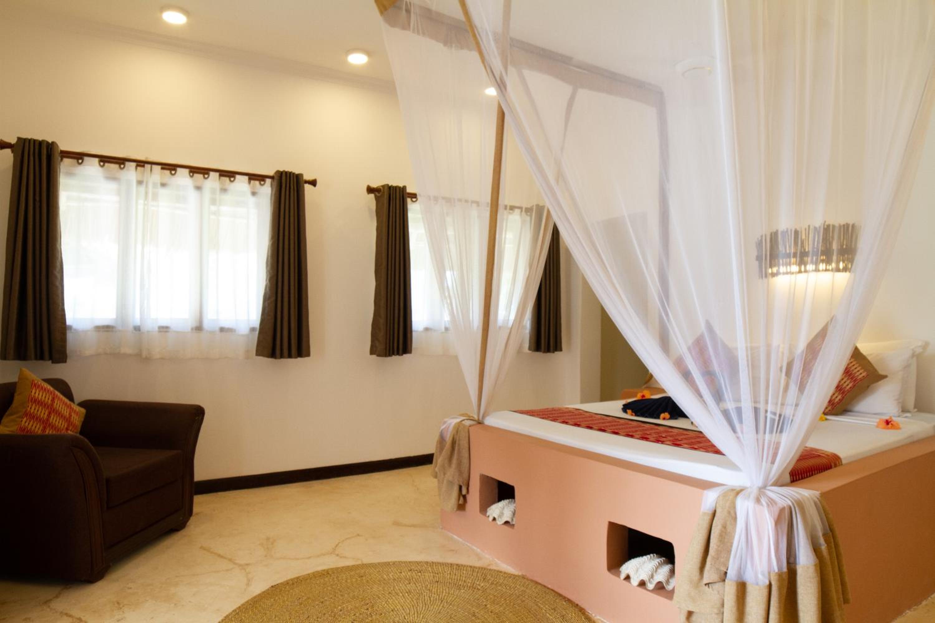 Deluxe Double Room with Sea View - Photo 8