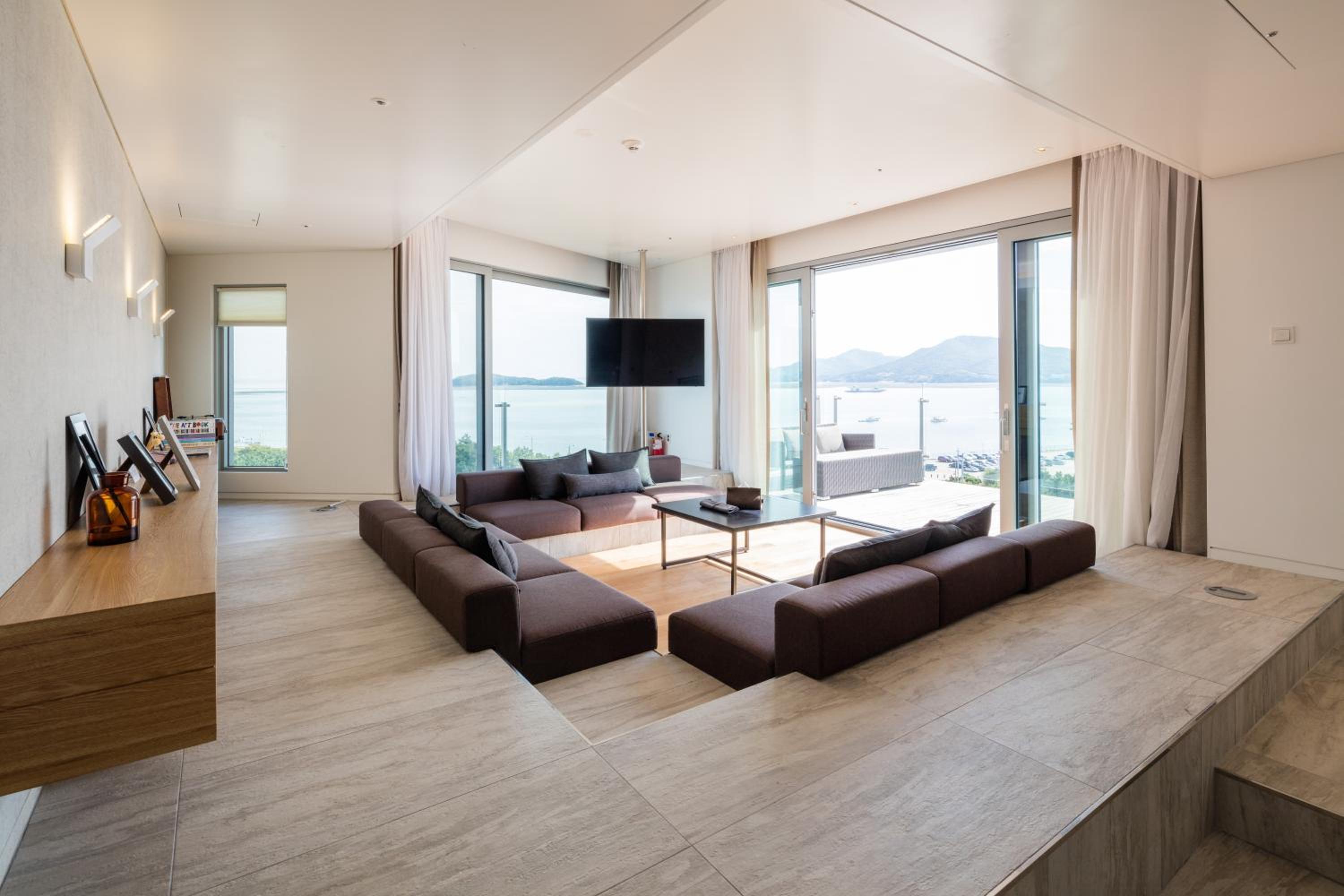 Patio Suite - Sea View with Breakfast for 2, Swimming Pool Access for 2 and Amenity
