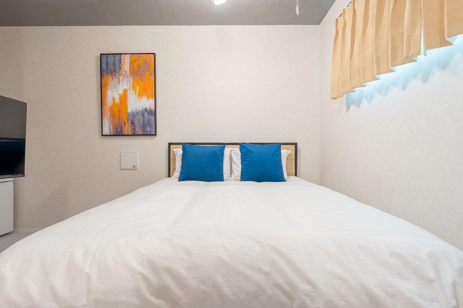 One-Bedroom Apartment photo 2
