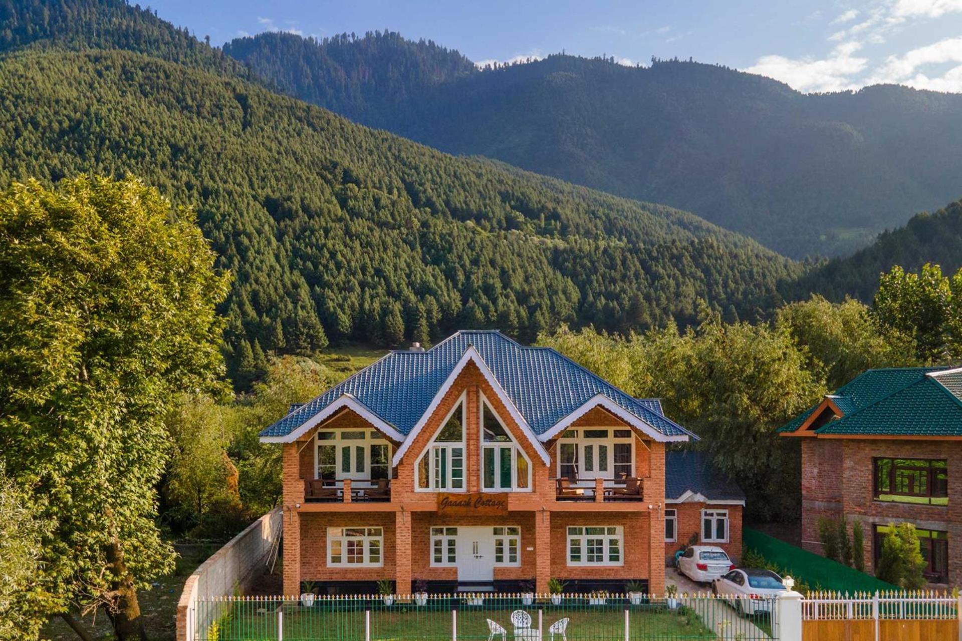Villa photo 3