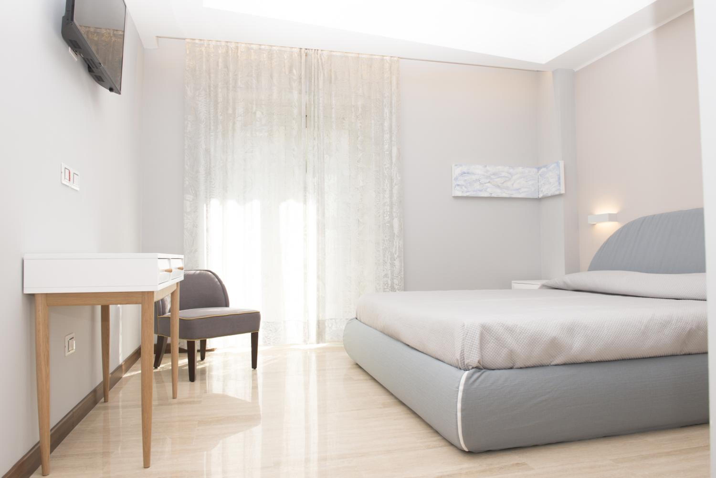 Luxury Triple Room