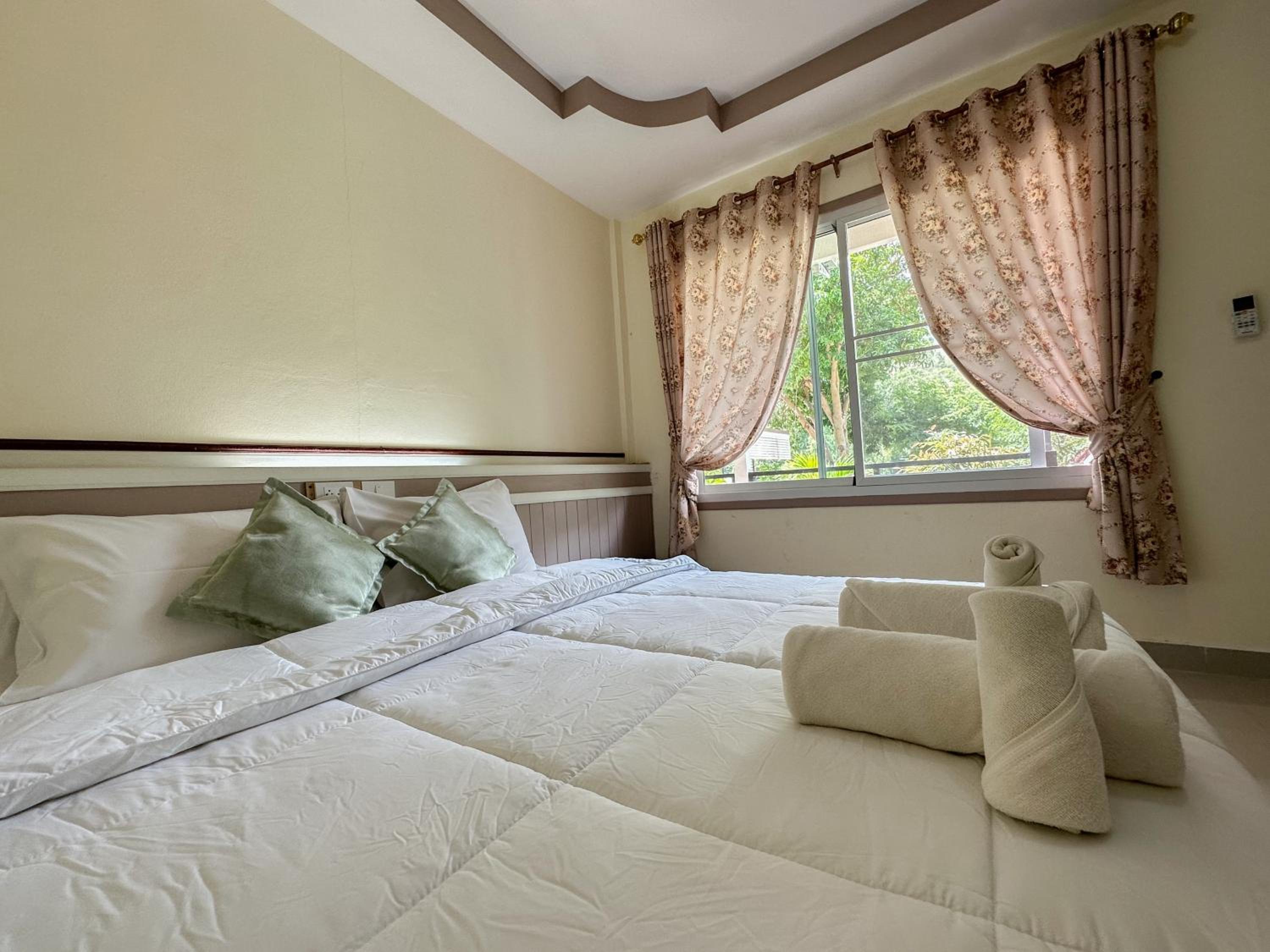 King Room with Garden View - Photo 1