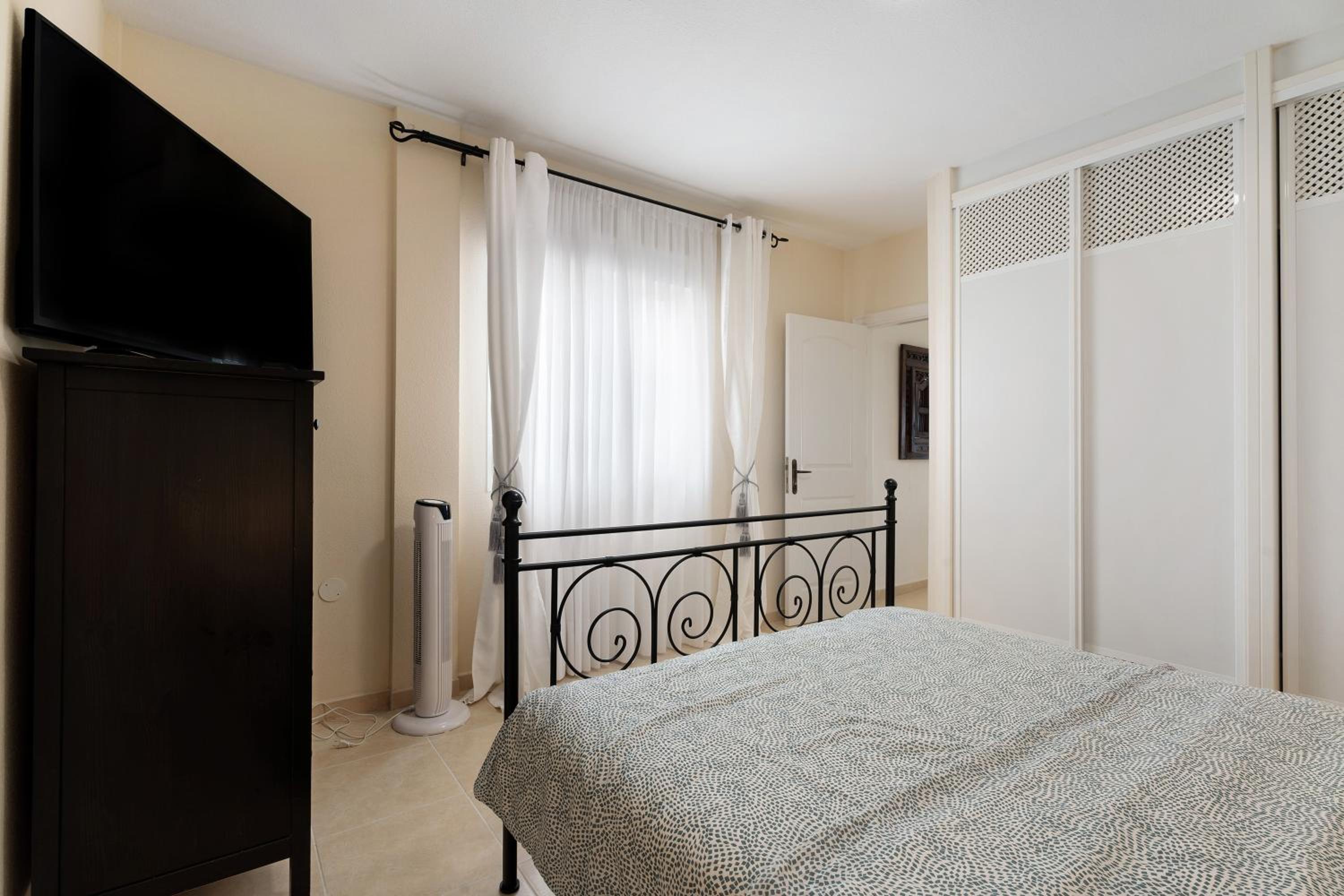 Studio Apartment with Sea View photo 2