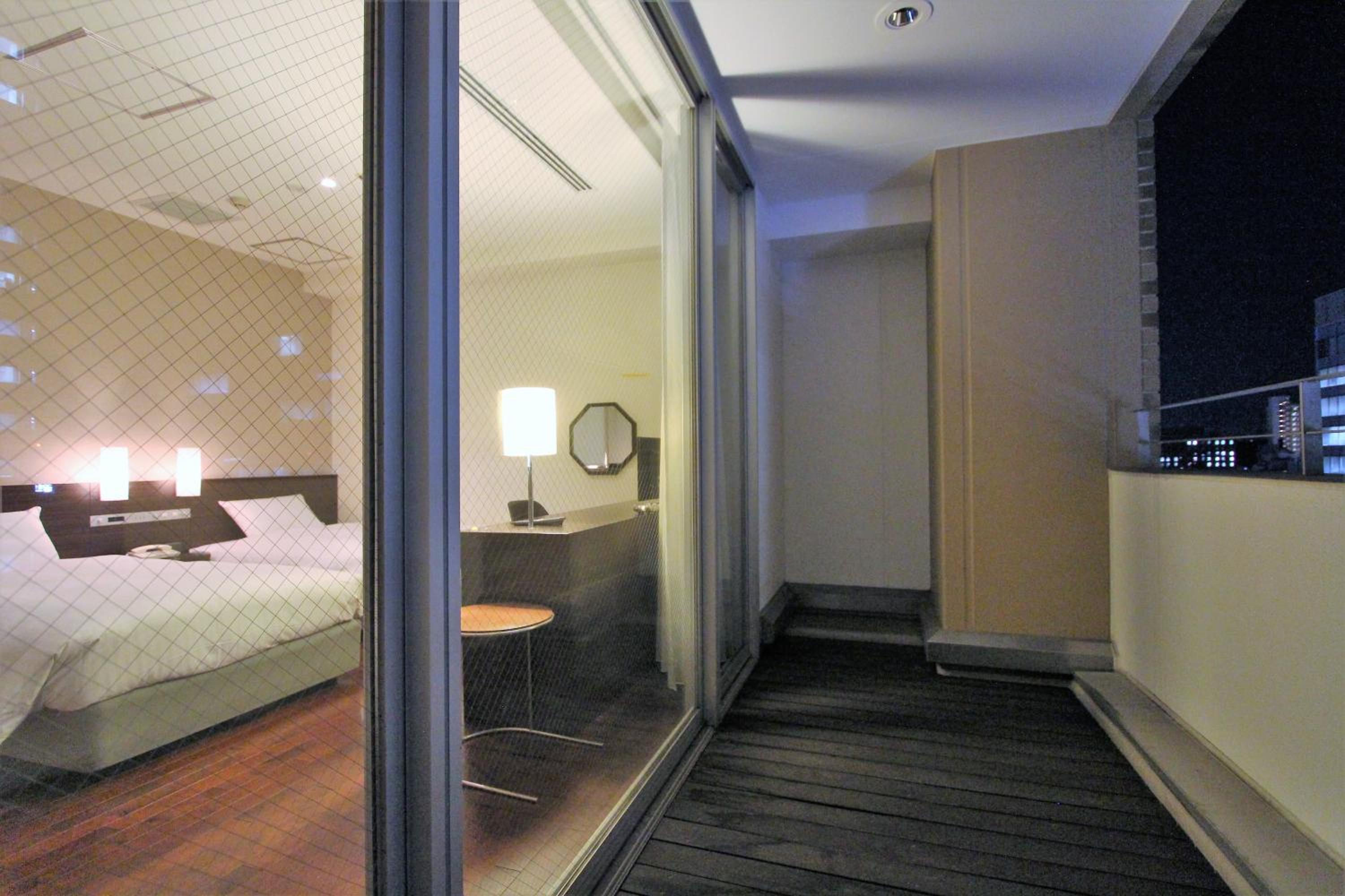Superior Twin Room with Balcony - Photo 5