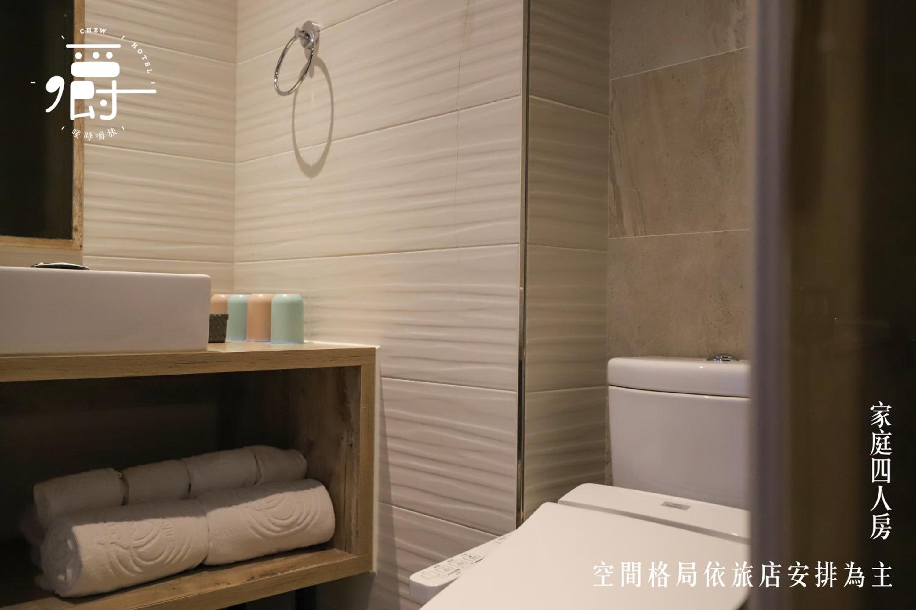 Deluxe Quadruple Room - Photo 14