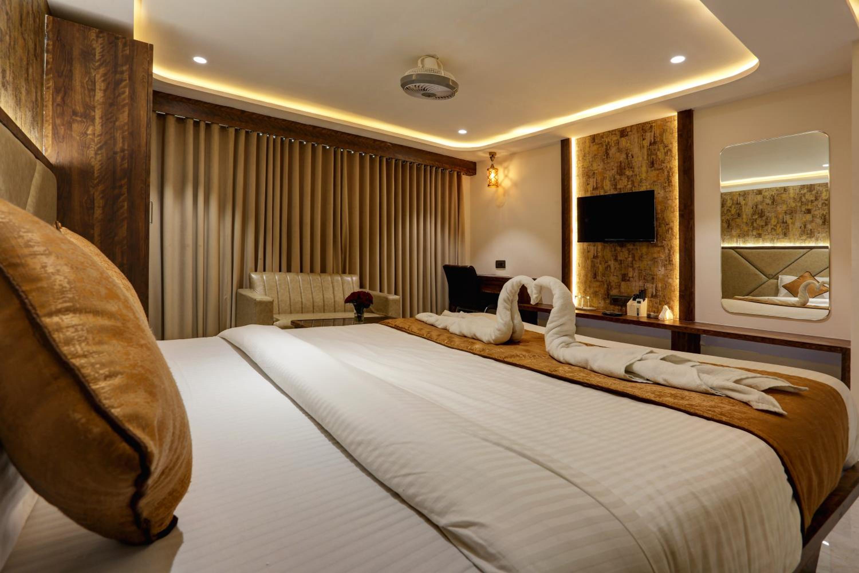 Deluxe Room - Photo 43