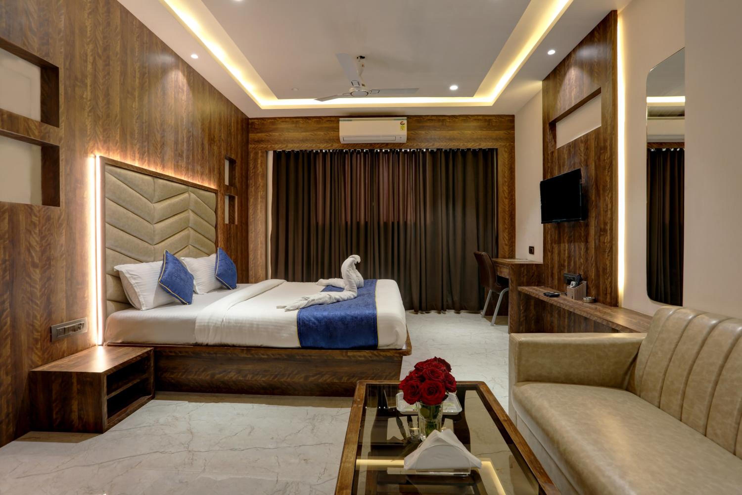 Deluxe Room - Photo 29