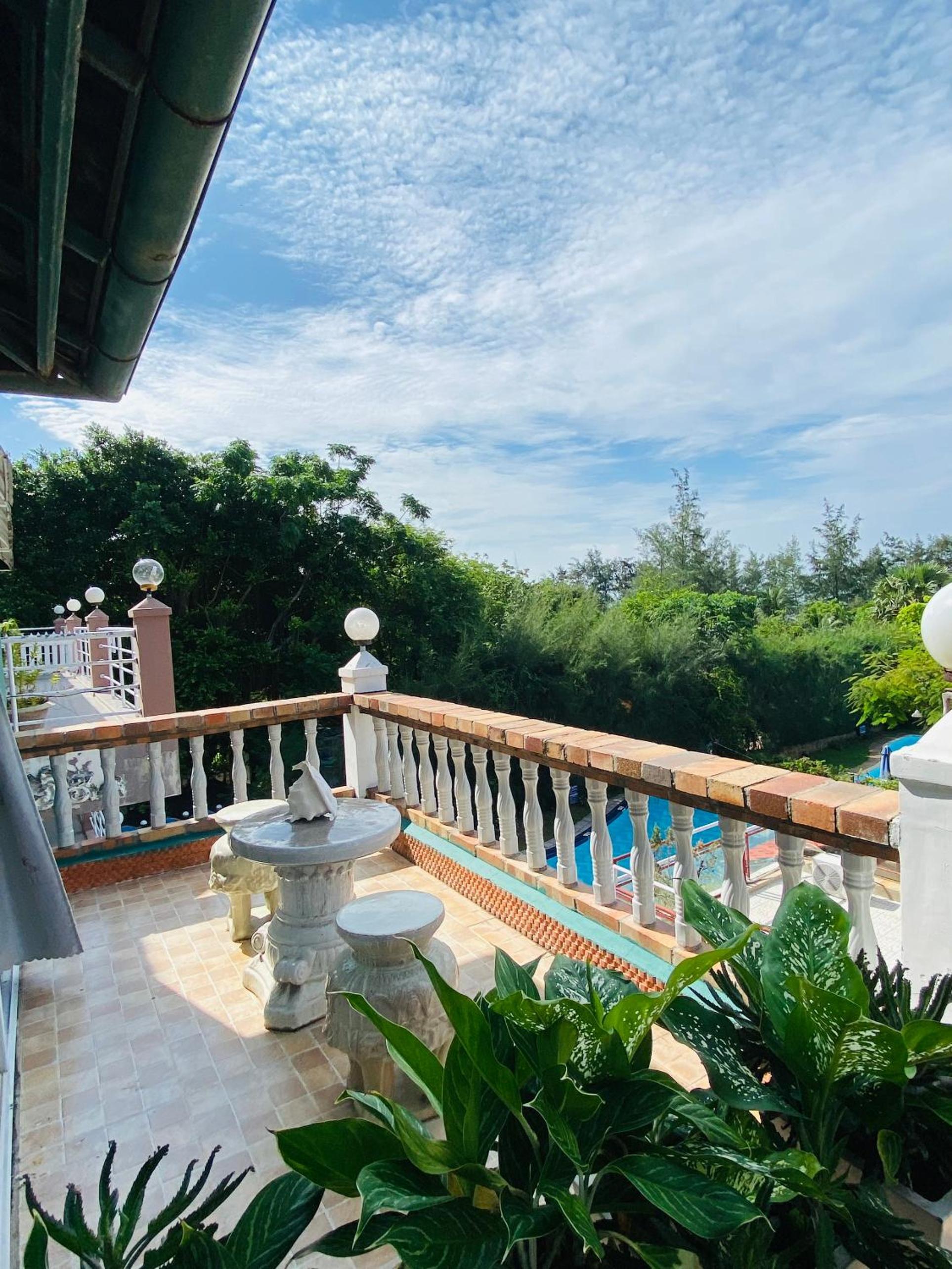 Deluxe Double or Twin Room with Balcony photo 3
