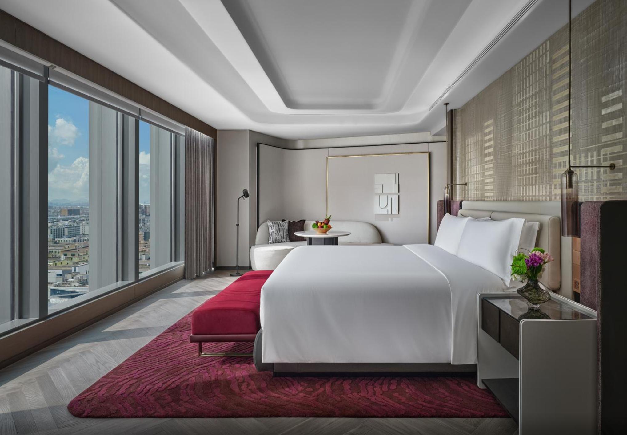 Junior King Suite with Living Area photo 1