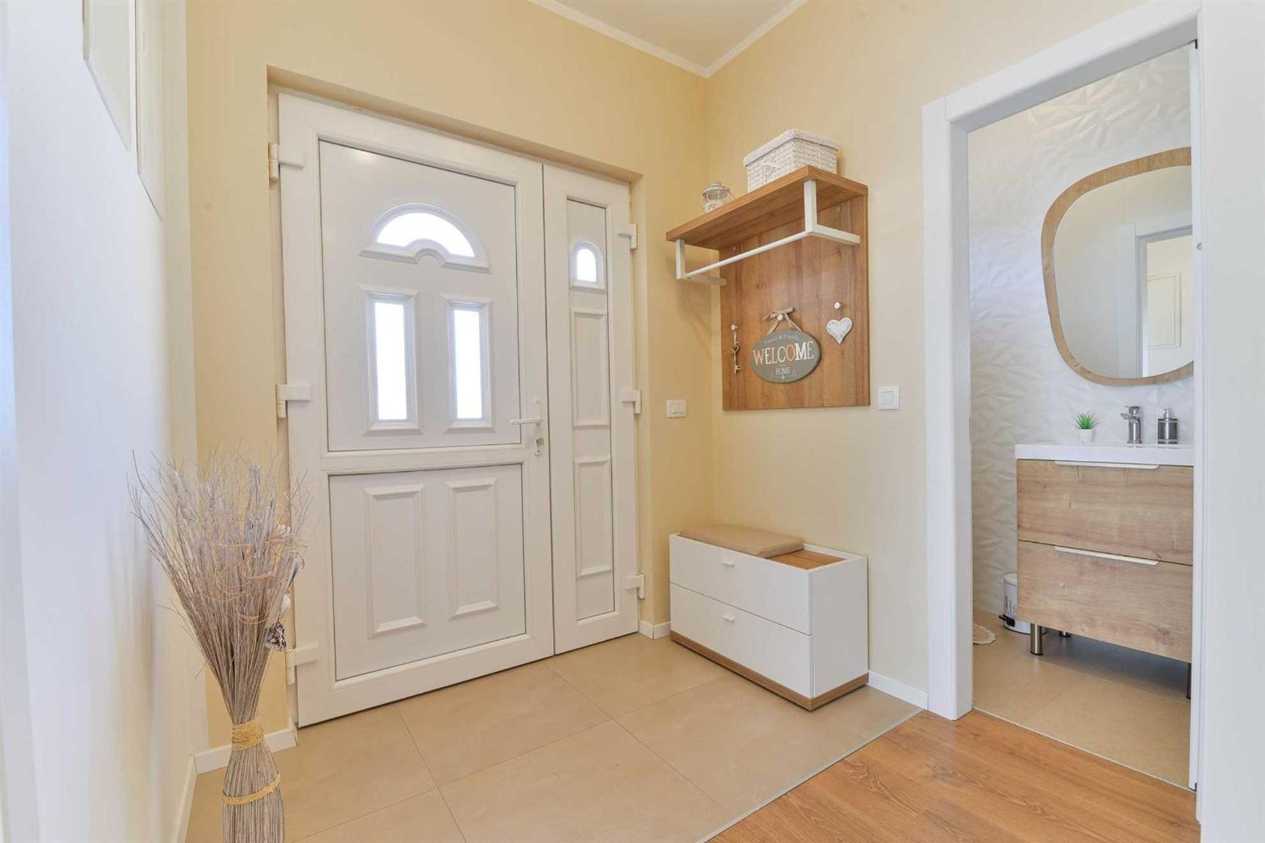 Villa photo 2