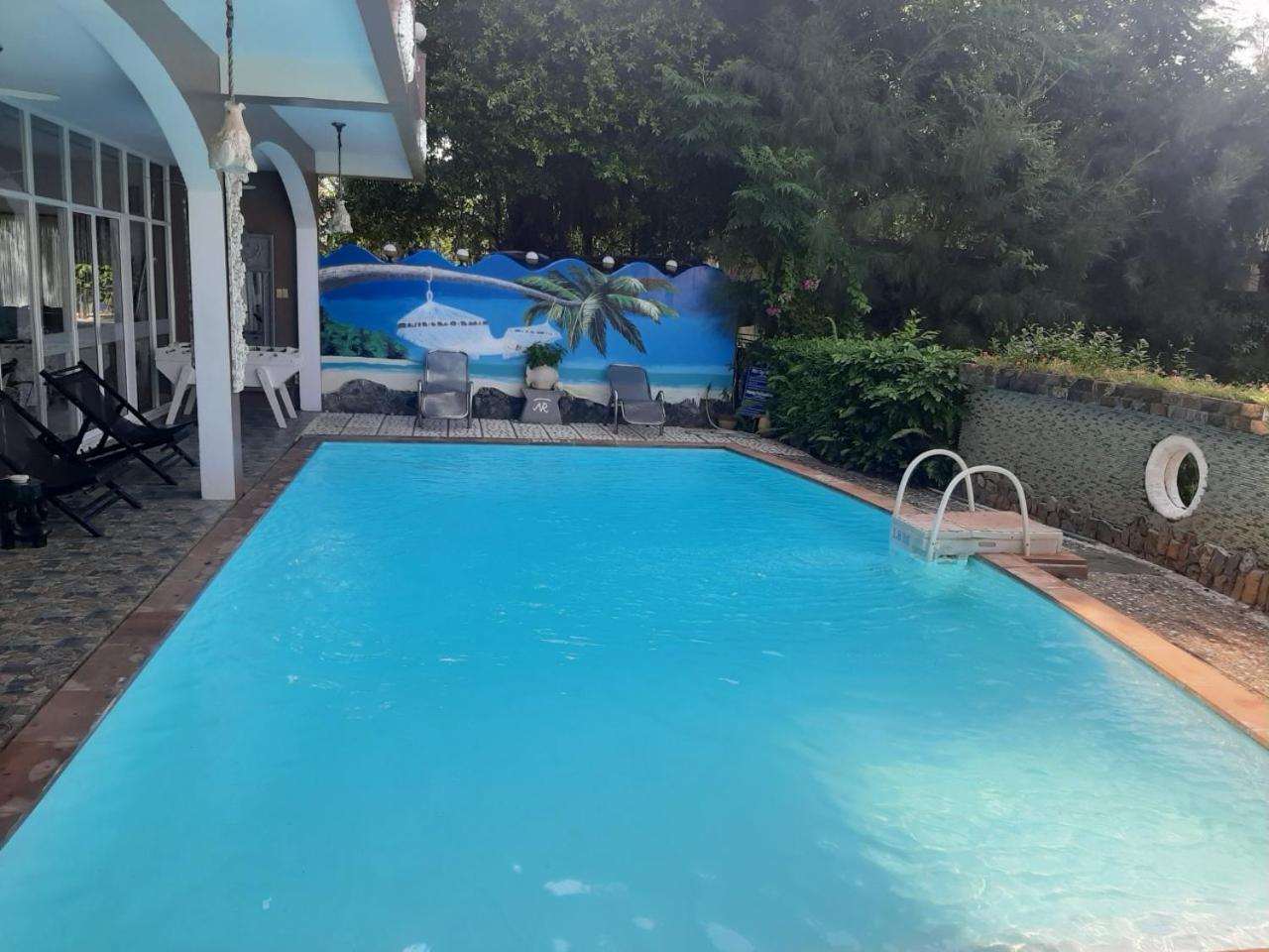 Three-Bedroom Villa photo 2