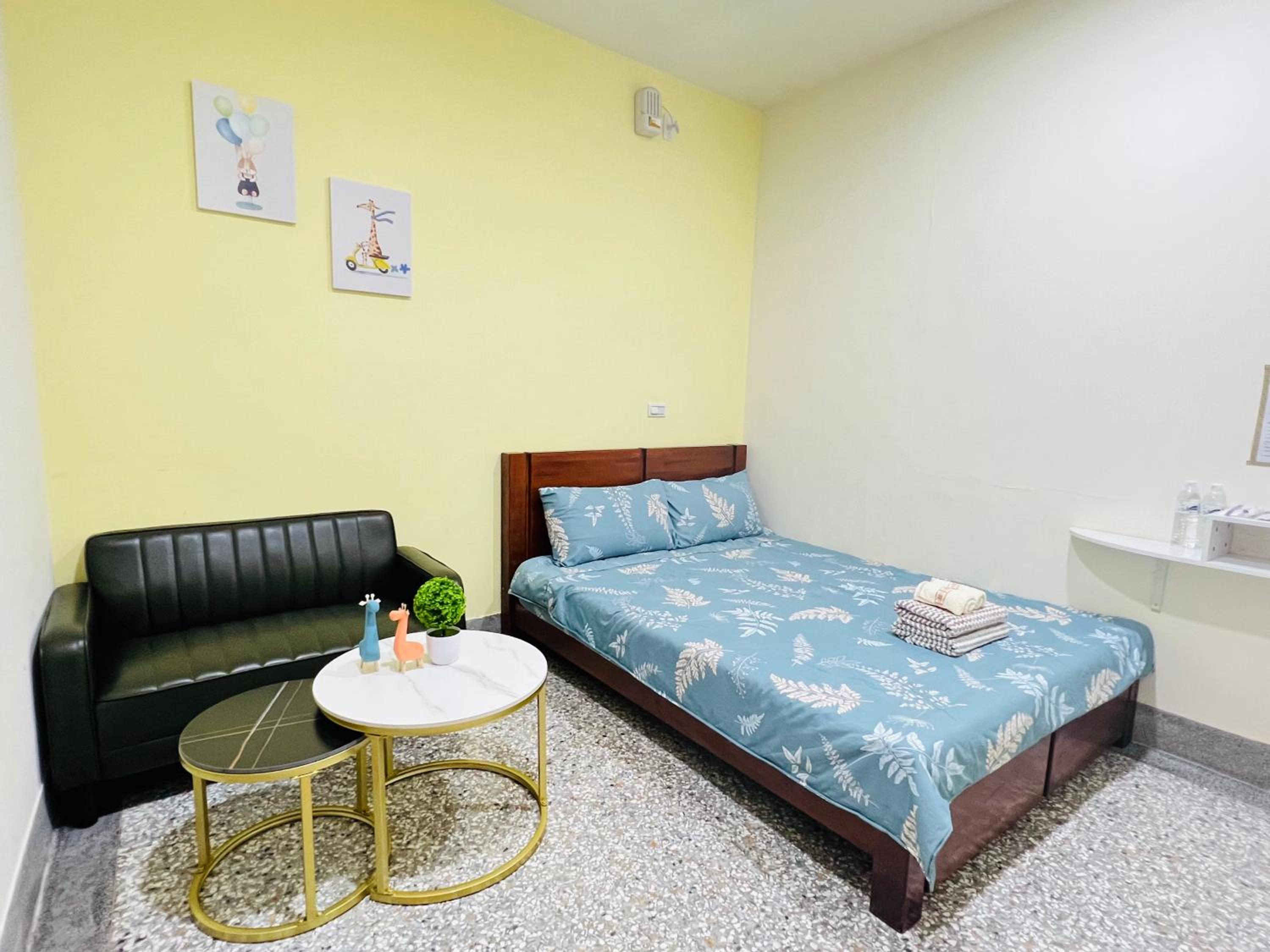 Double Room with Private Bathroom photo 2