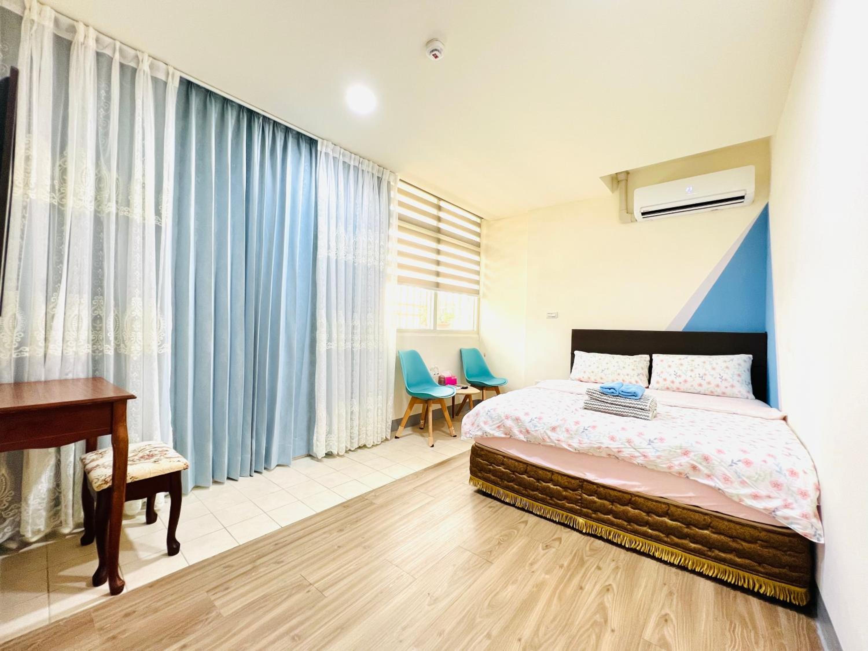 Double Room with Private Bathroom photo 1