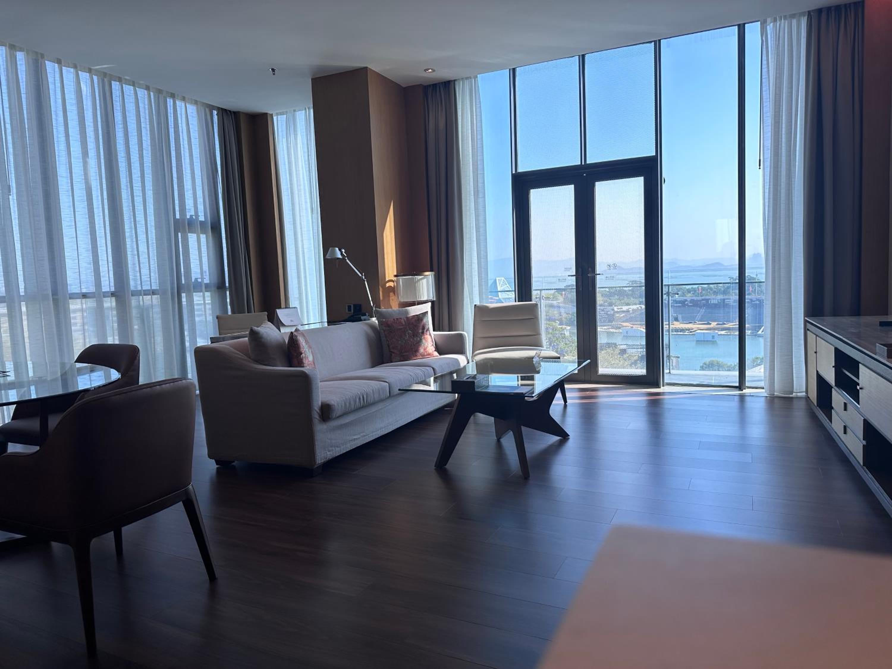One Bedroom Apartment with Harbor View