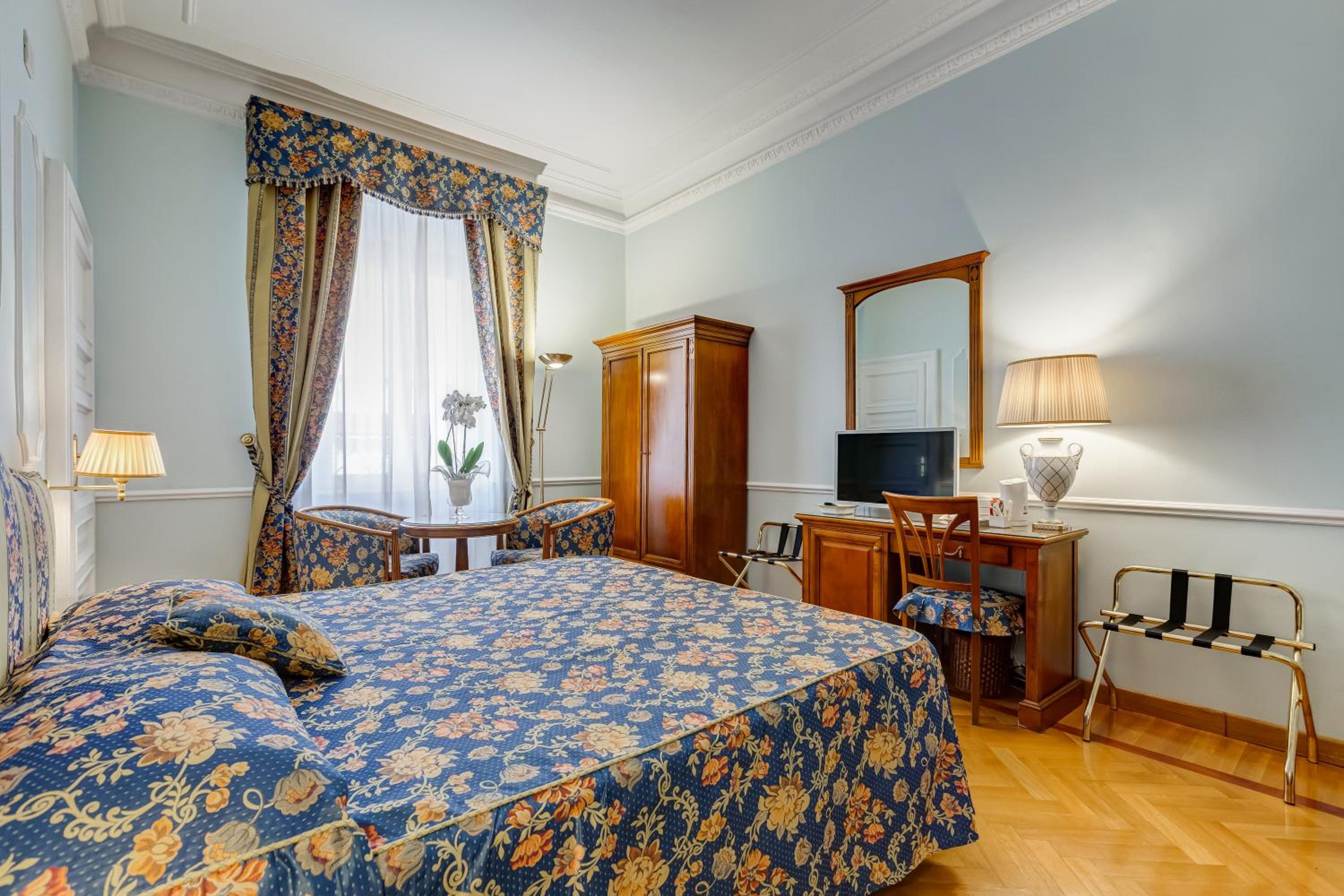 Superior Triple Room photo 2
