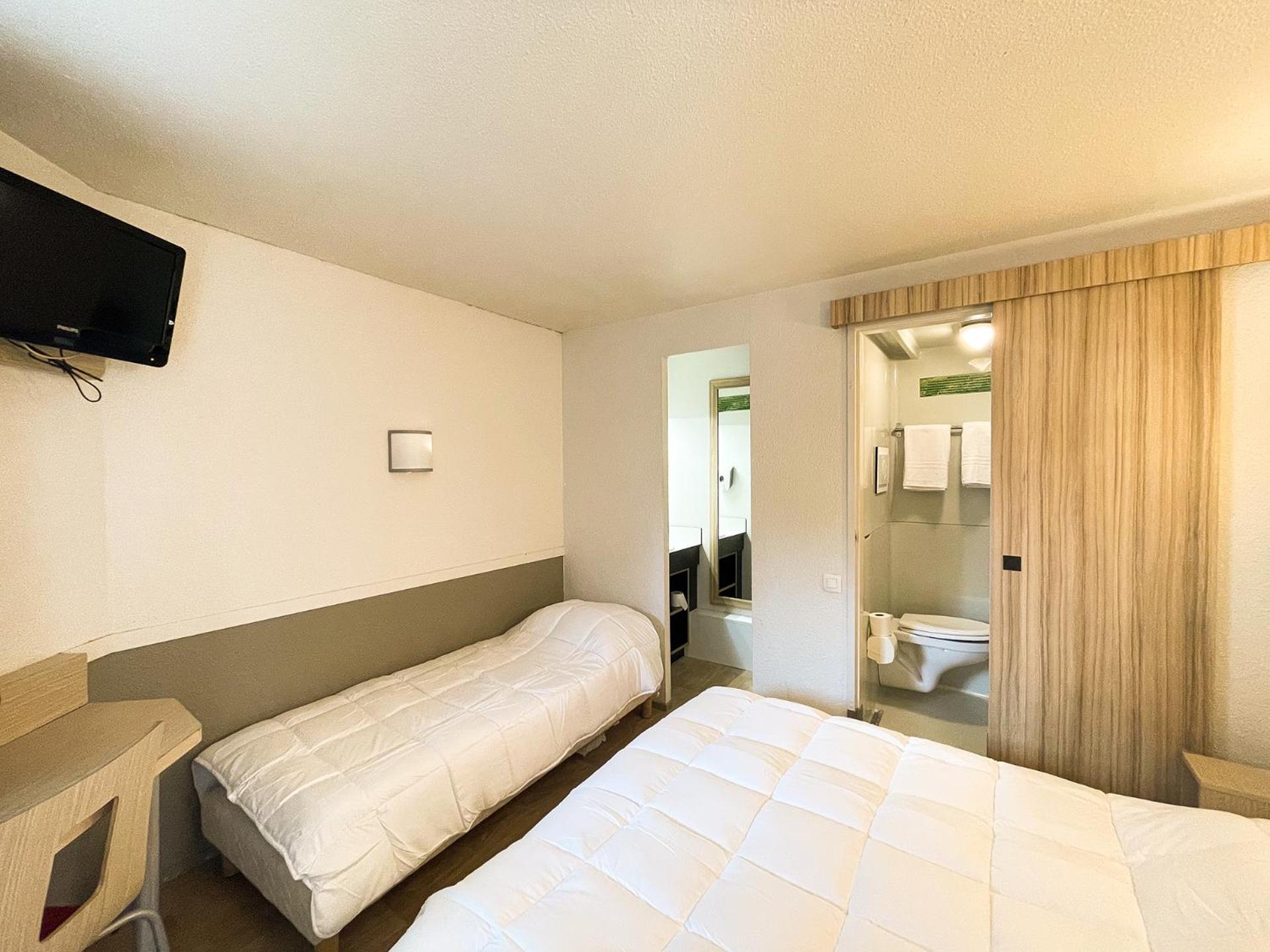 Triple Room - Photo 6