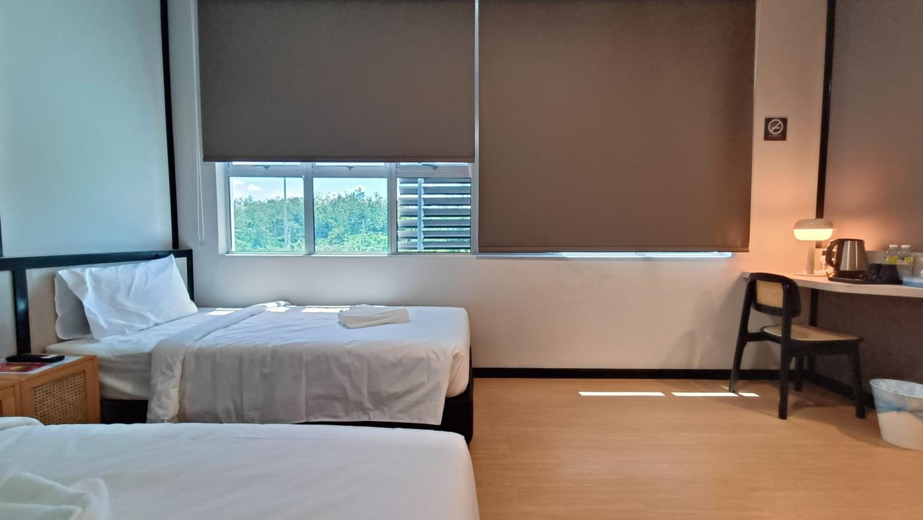 Junior Suite Twin - Photo 13