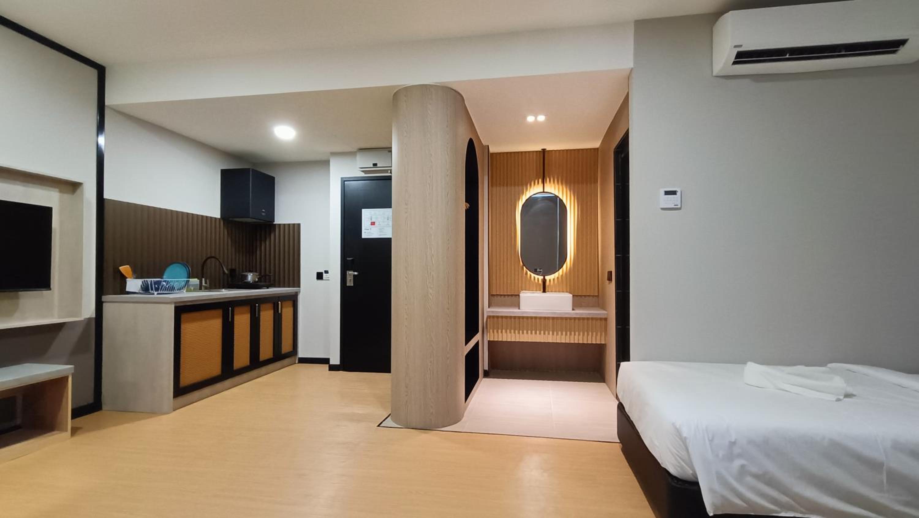 Junior Suite Twin - Photo 18