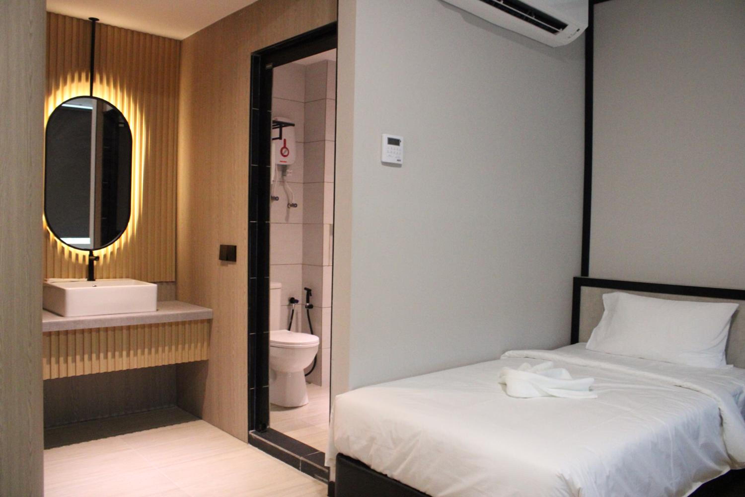Junior Suite Twin - Photo 28