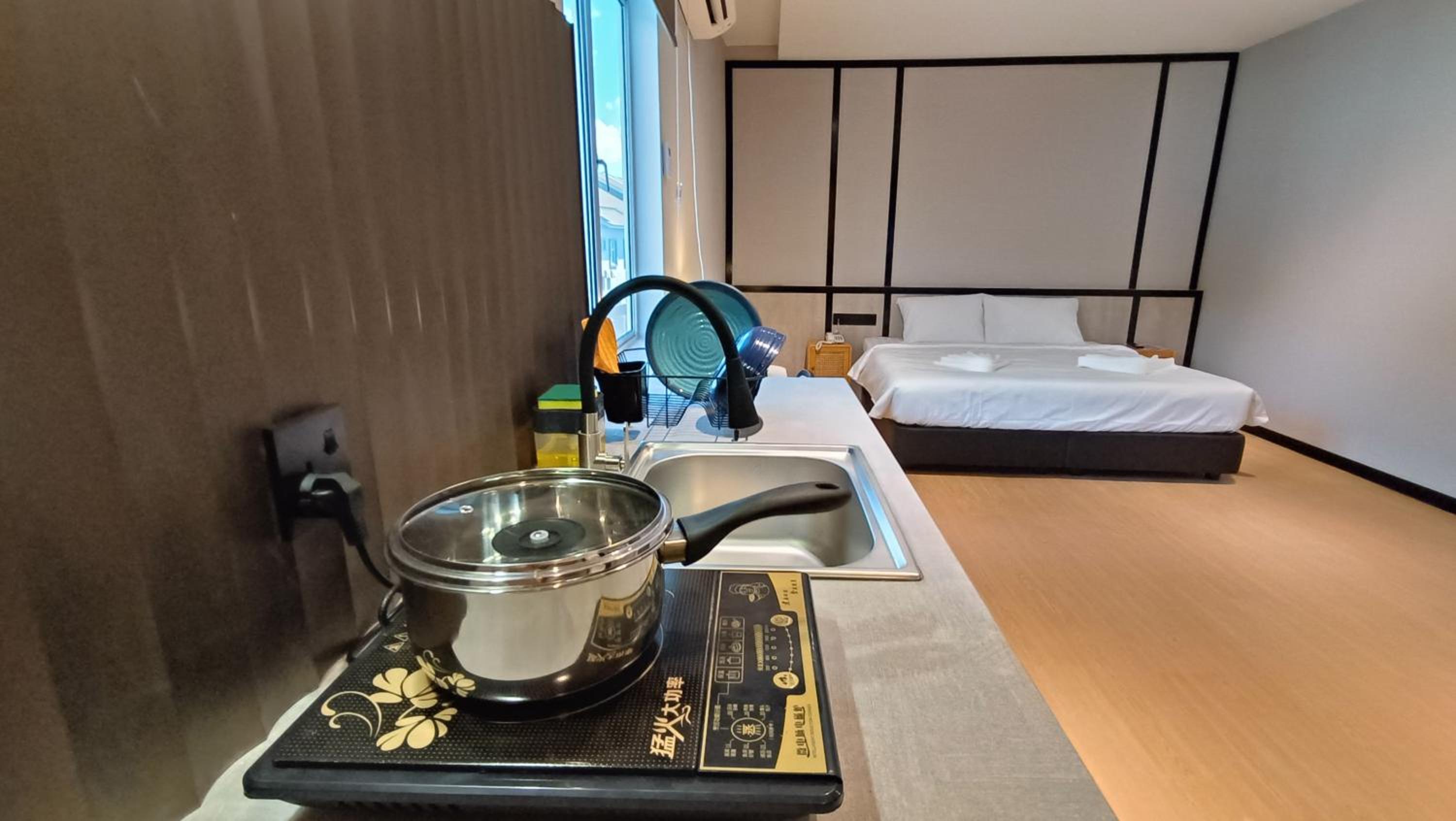 Deluxe Suite - Photo 43