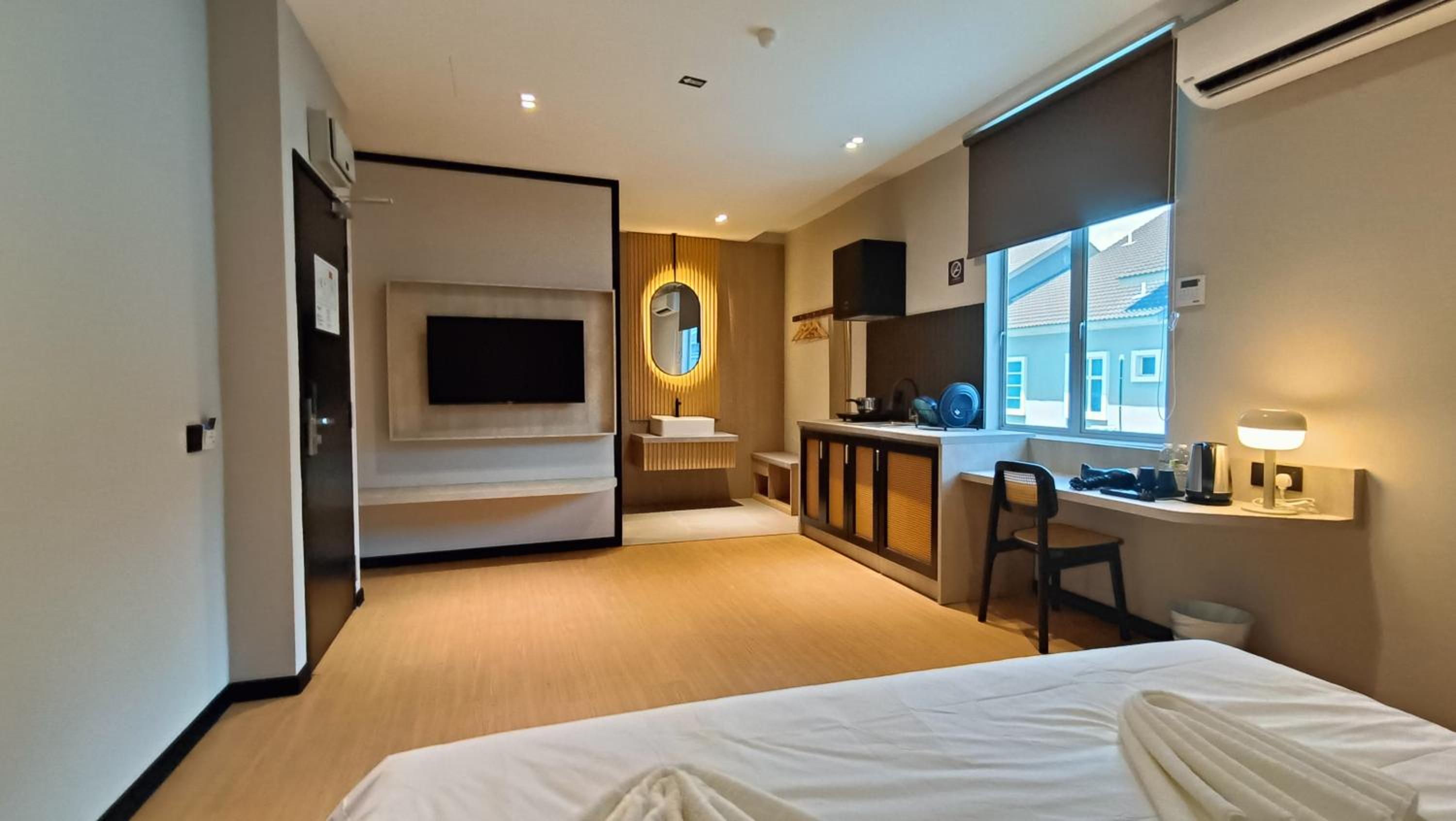 Deluxe Suite - Photo 31