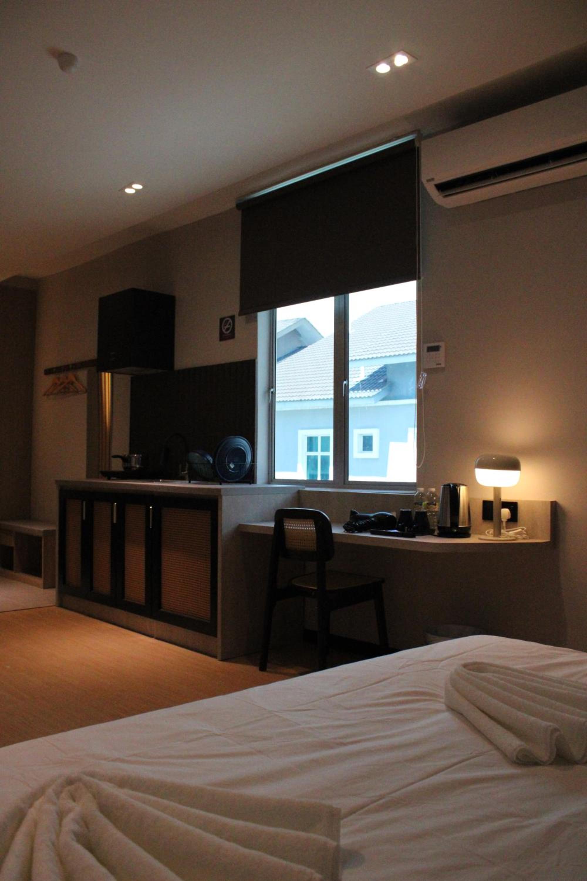 Deluxe Suite - Photo 23
