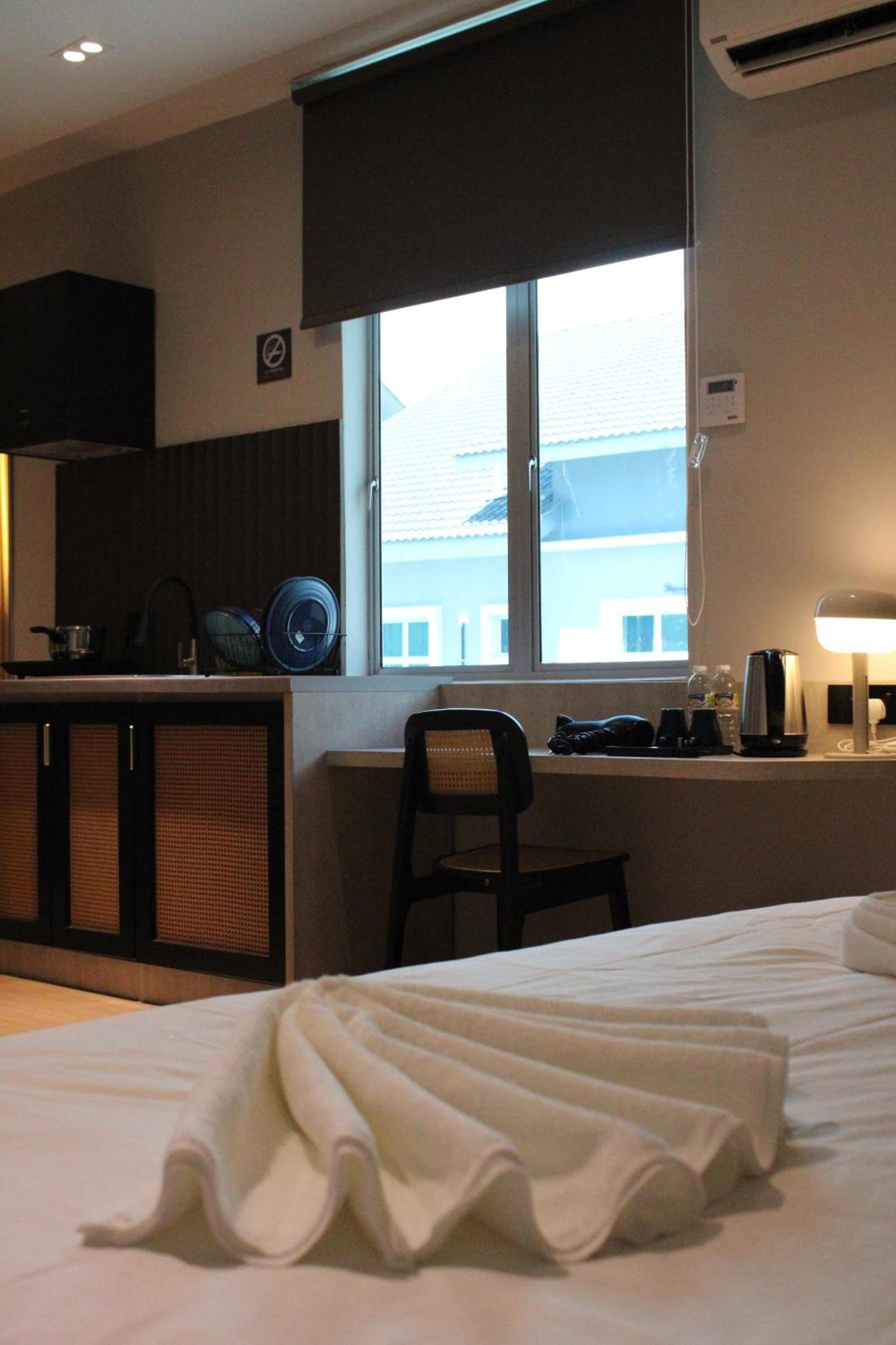 Deluxe Suite - Photo 5