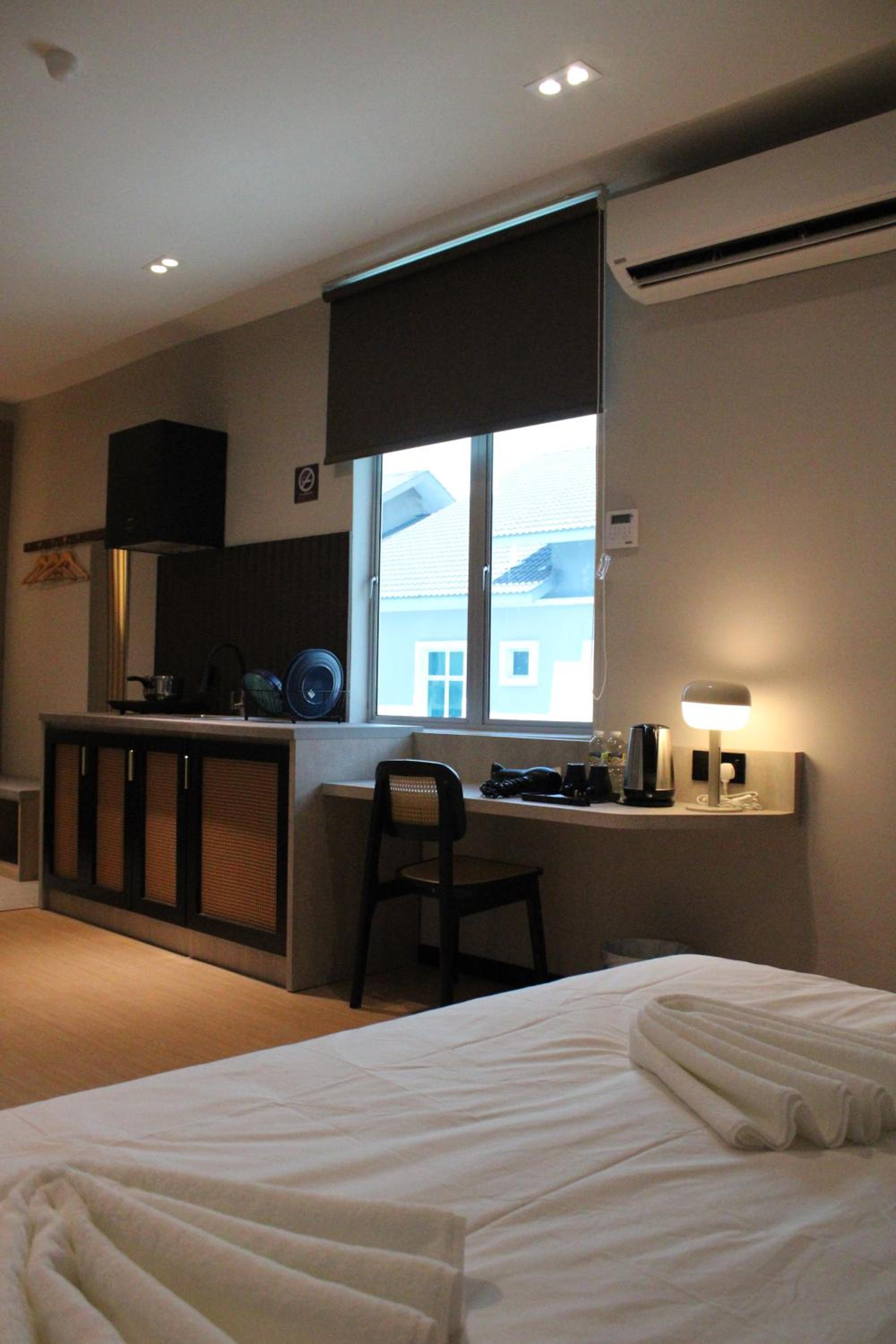 Deluxe Suite - Photo 12