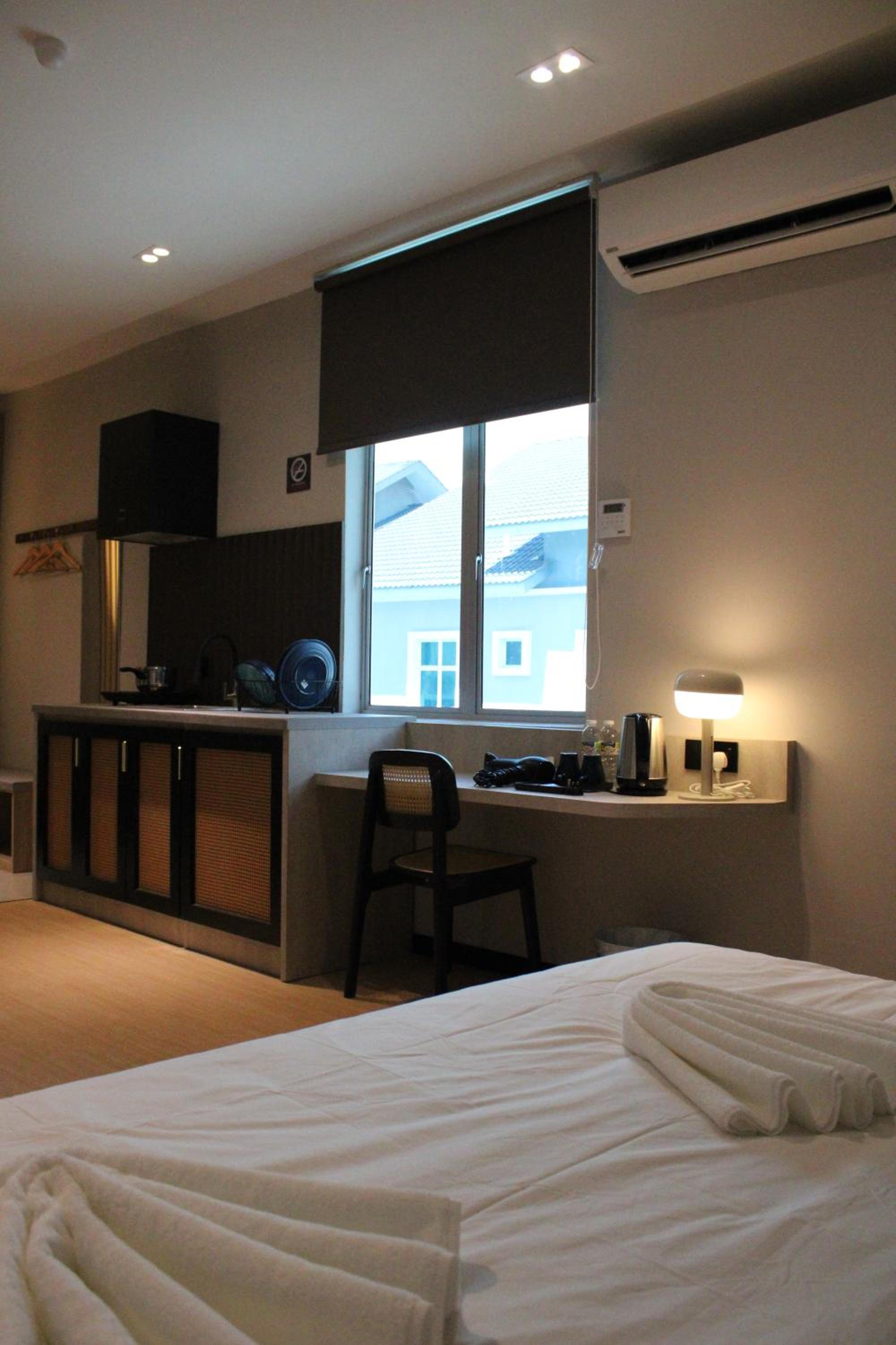Deluxe Suite - Photo 10