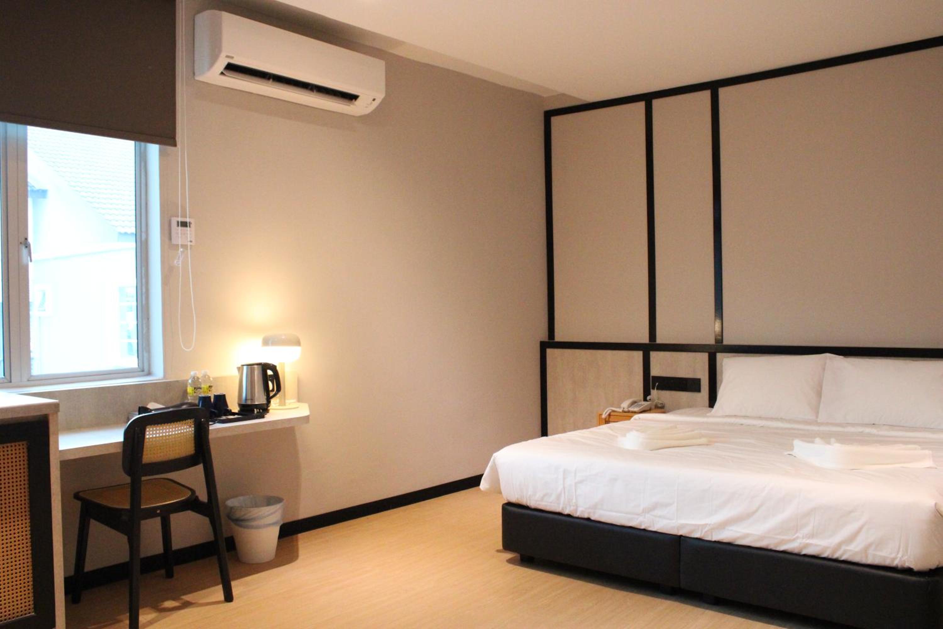 Deluxe Suite - Photo 14