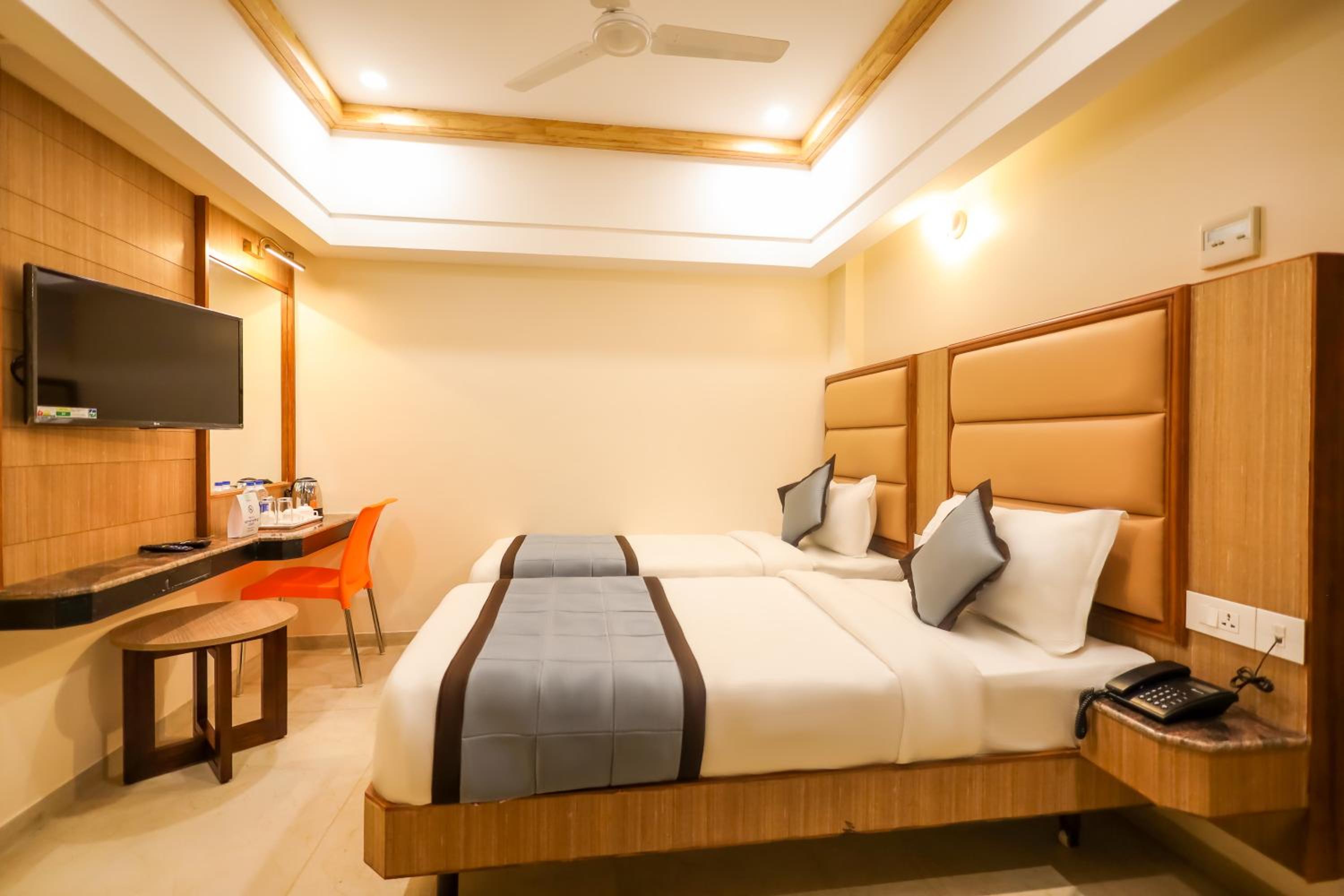 Deluxe Twin Room - Photo 4
