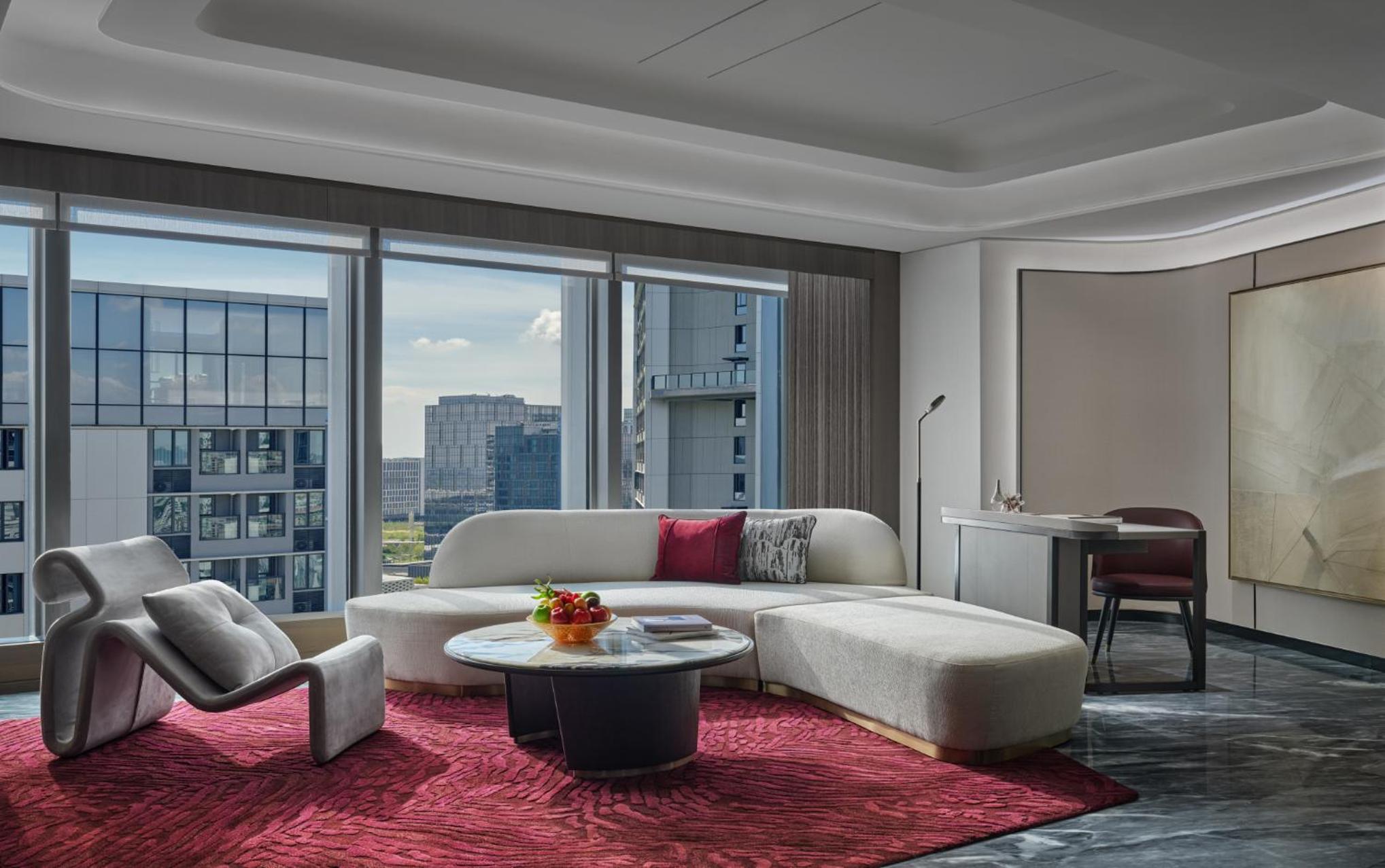 One-Bedroom King Suite photo 1