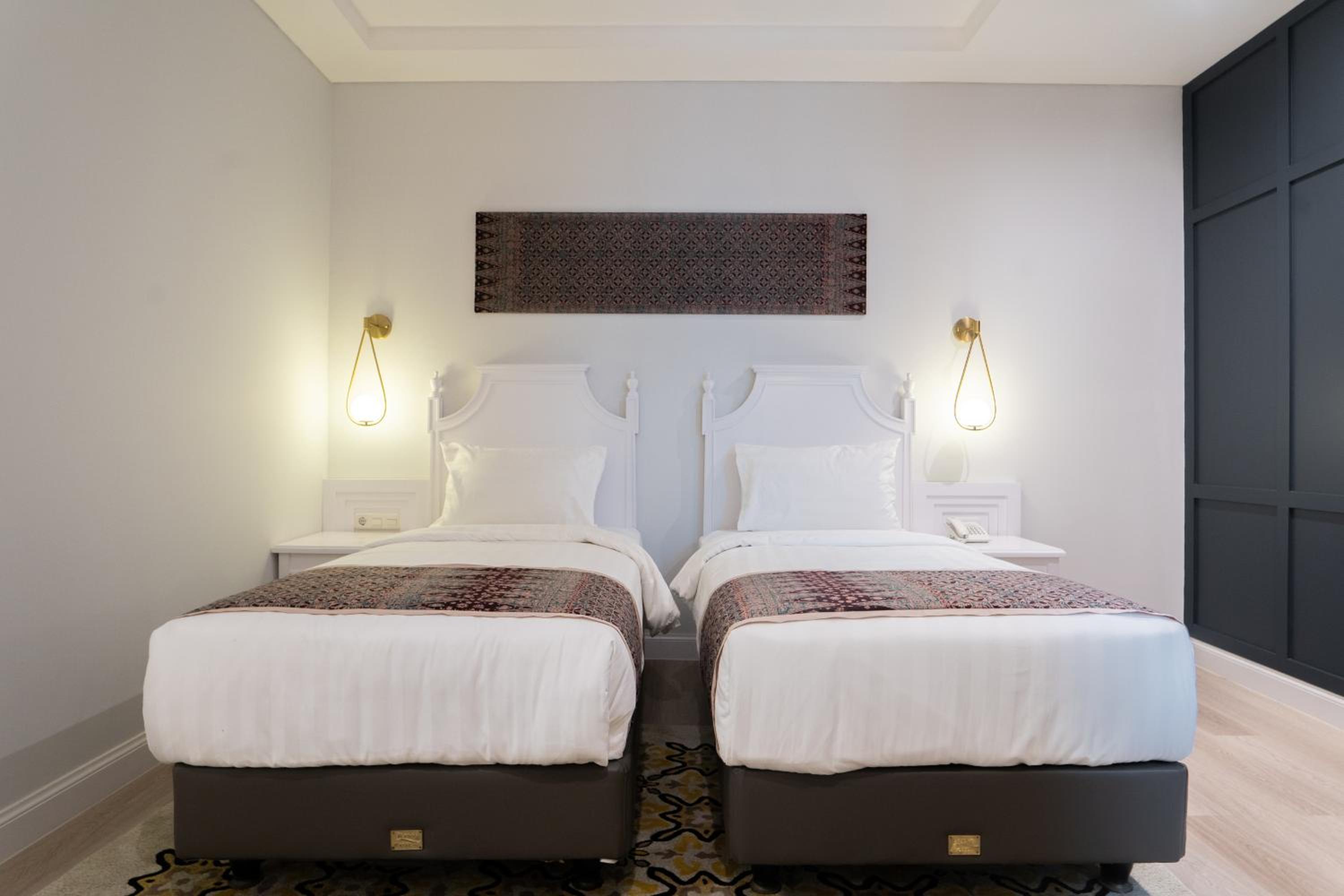 Superior Twin Room - Photo 3