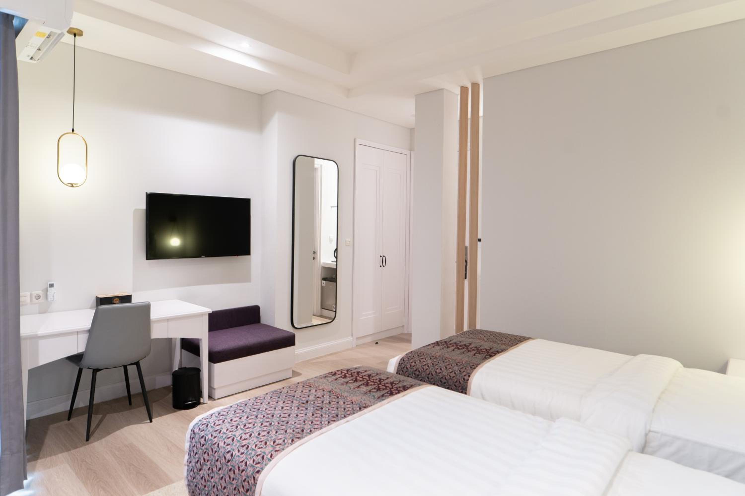 Superior Twin Room - Photo 4