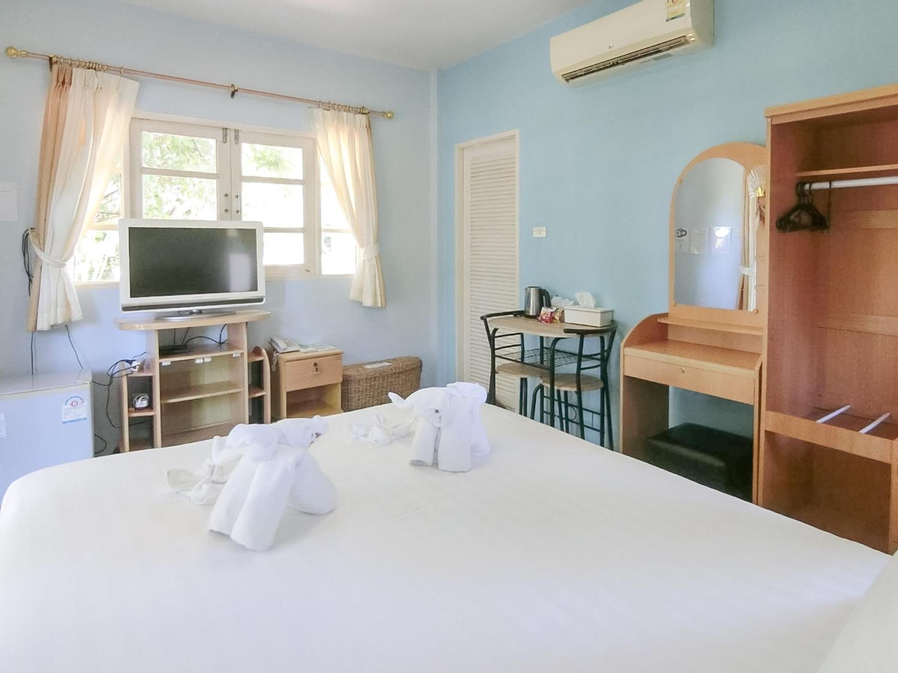 Standard Double Room - Photo 7