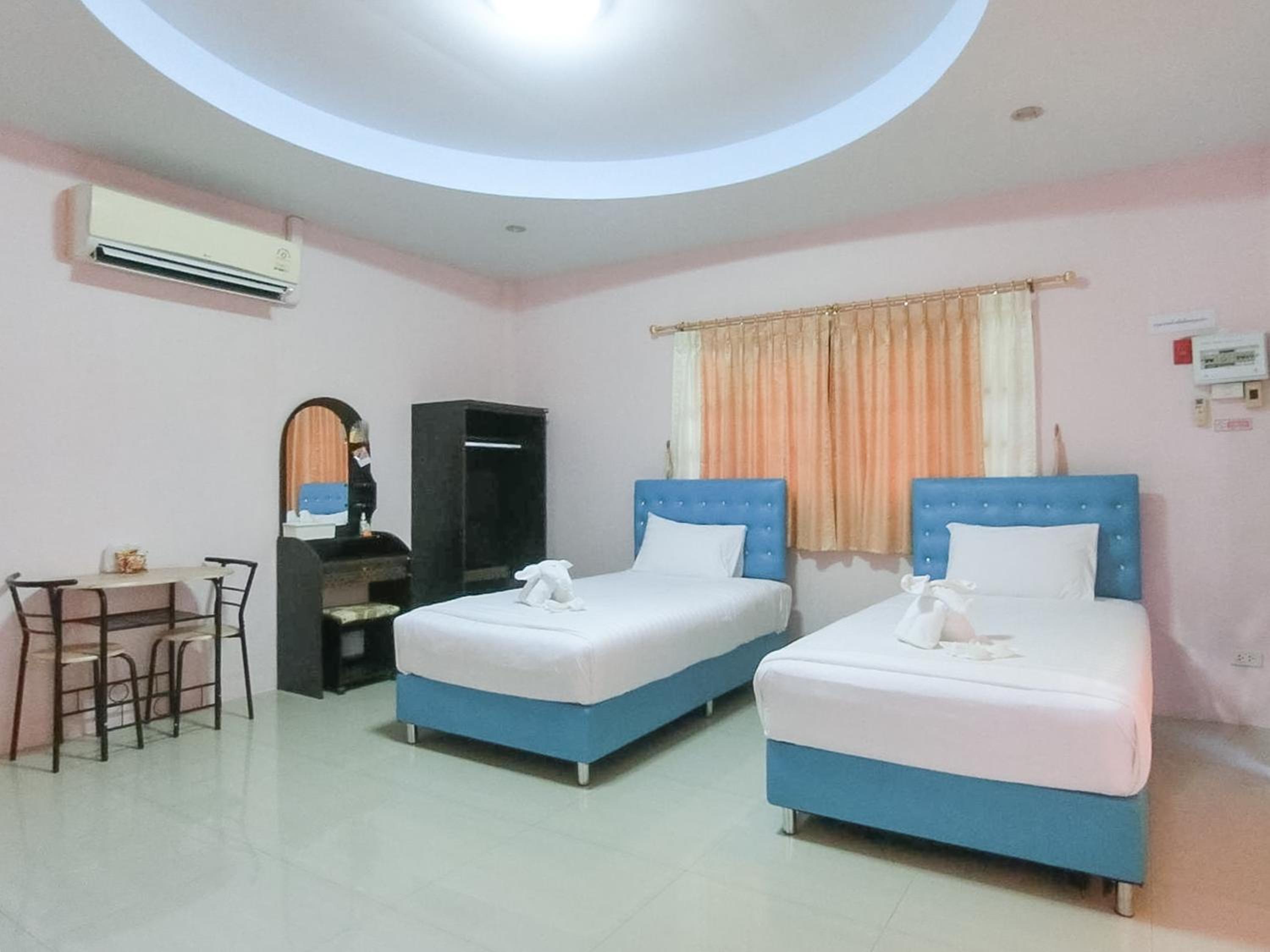 Deluxe Twin Room - Photo 1