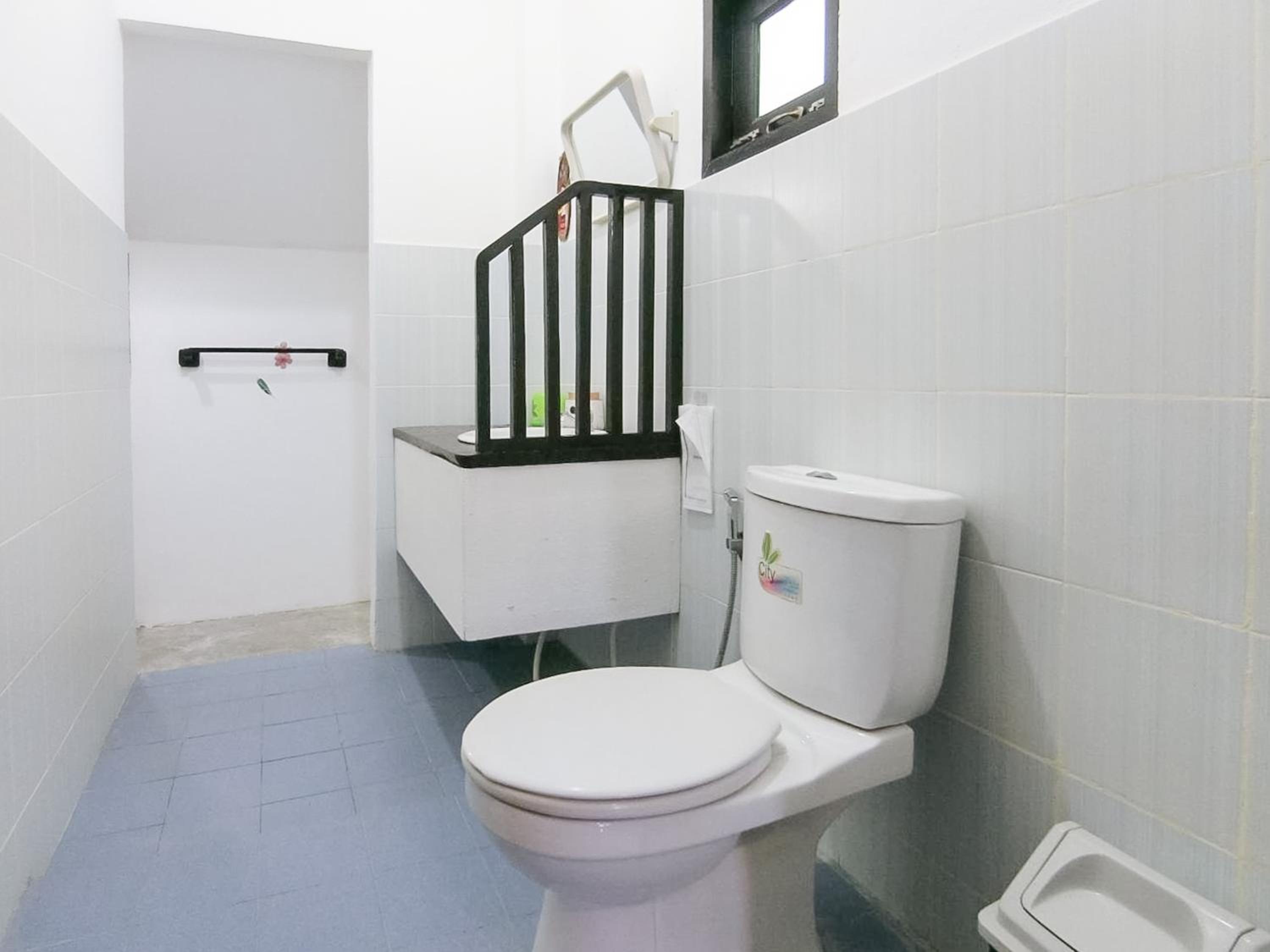 Suite - Photo 2