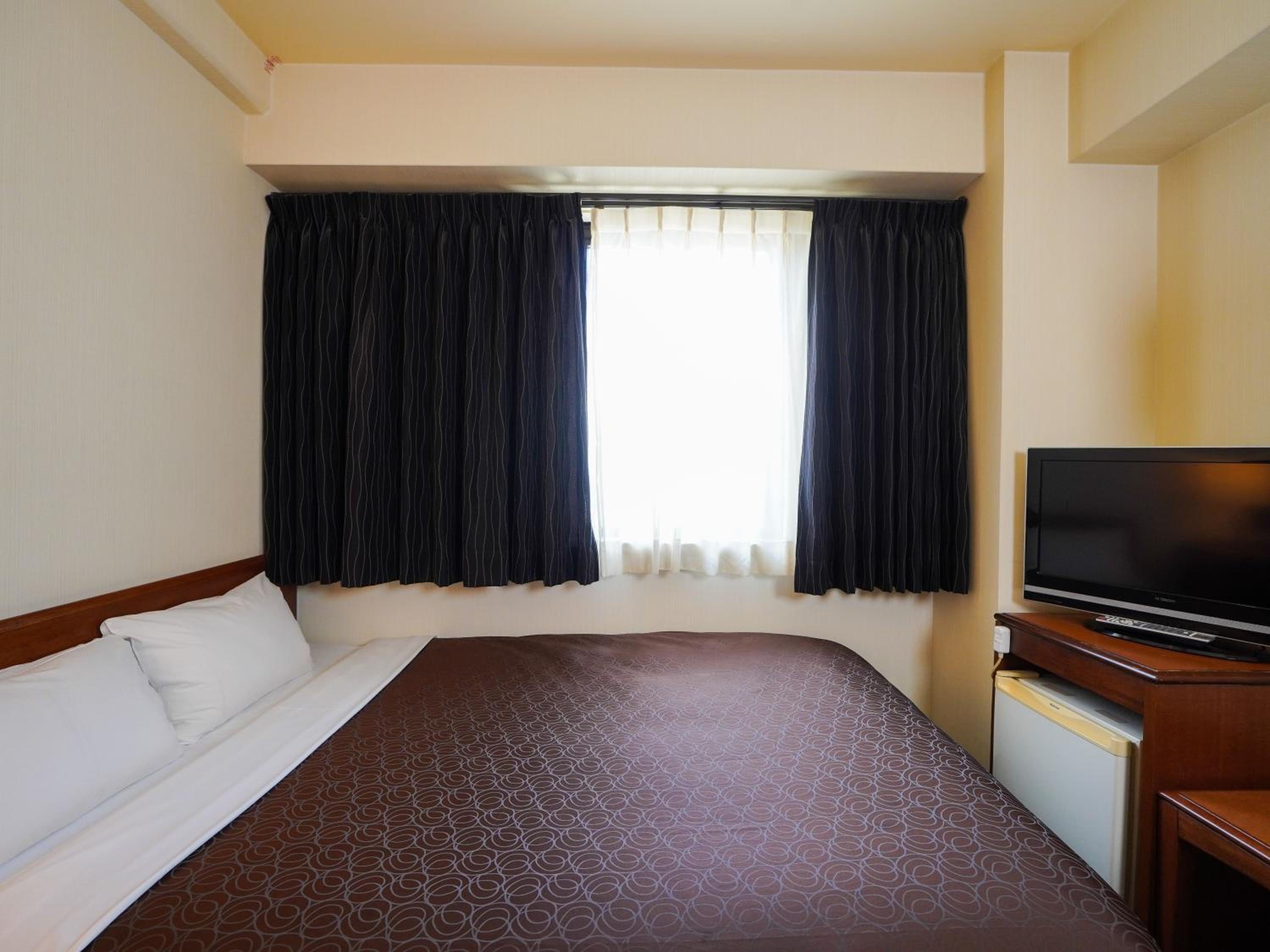 Double Room - Non-Smoking  - Photo 3