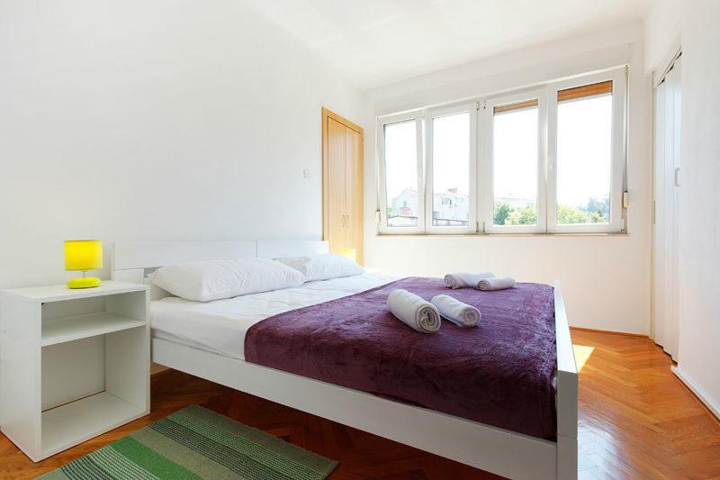 One-Bedroom Apartment - Photo 6
