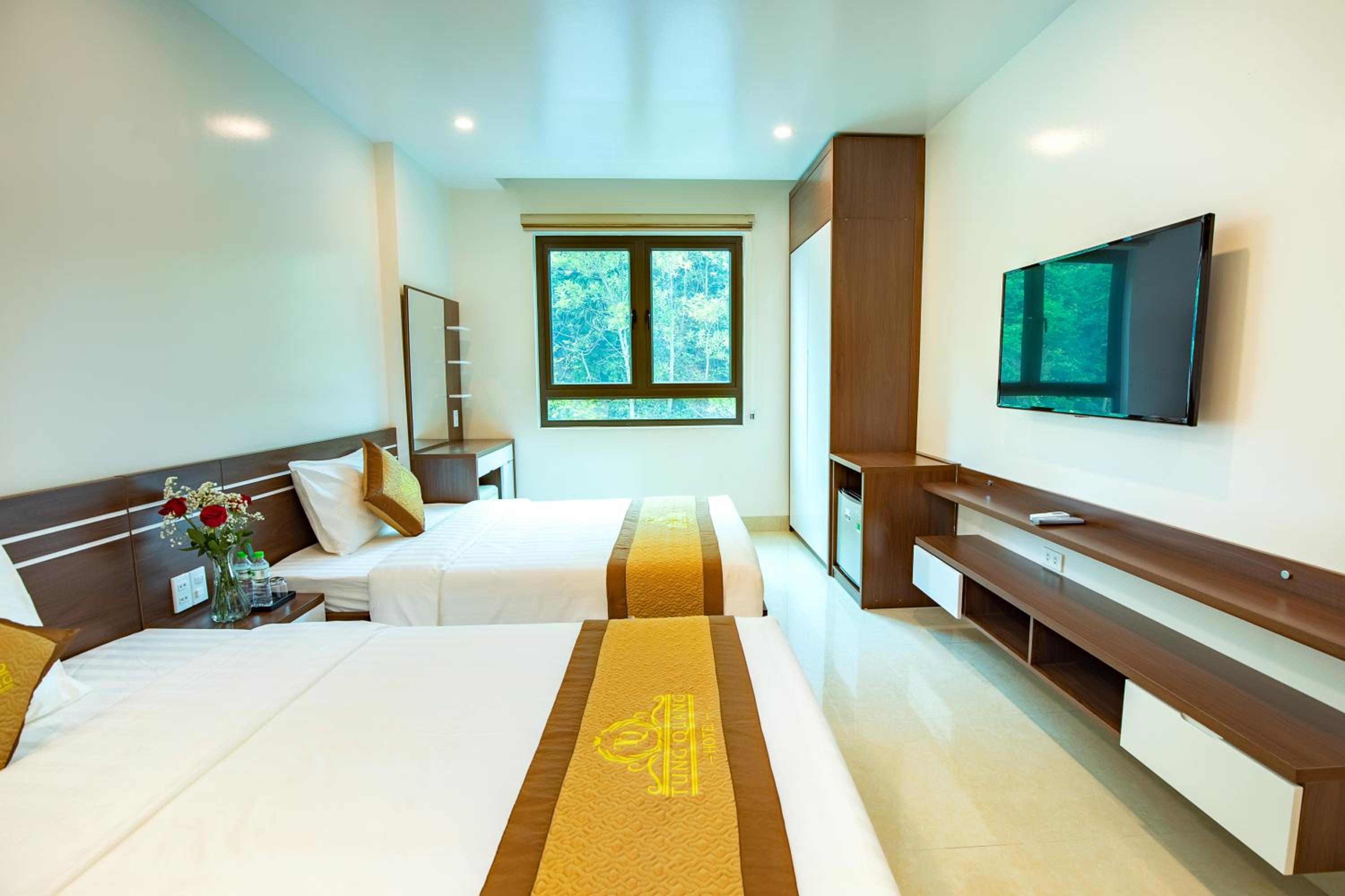 Twin Room with Mountain View photo 3