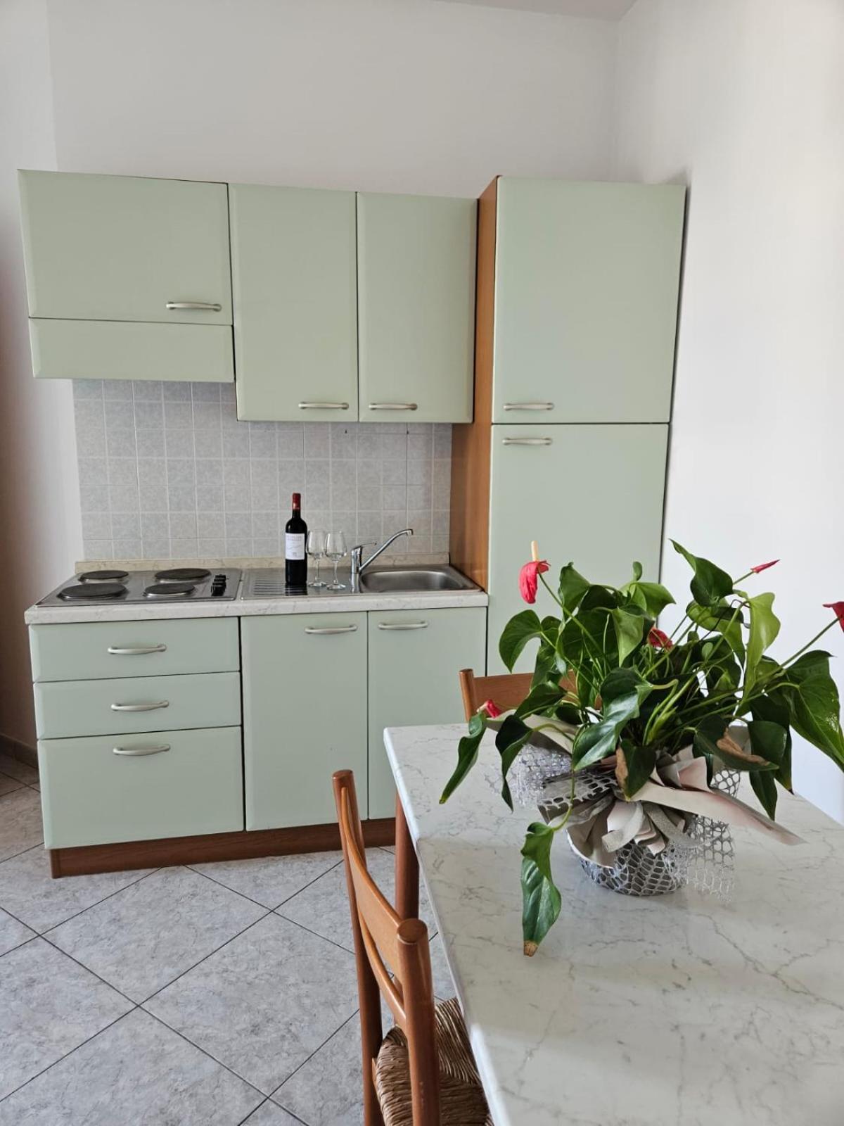 One-Bedroom Apartment - Photo 15